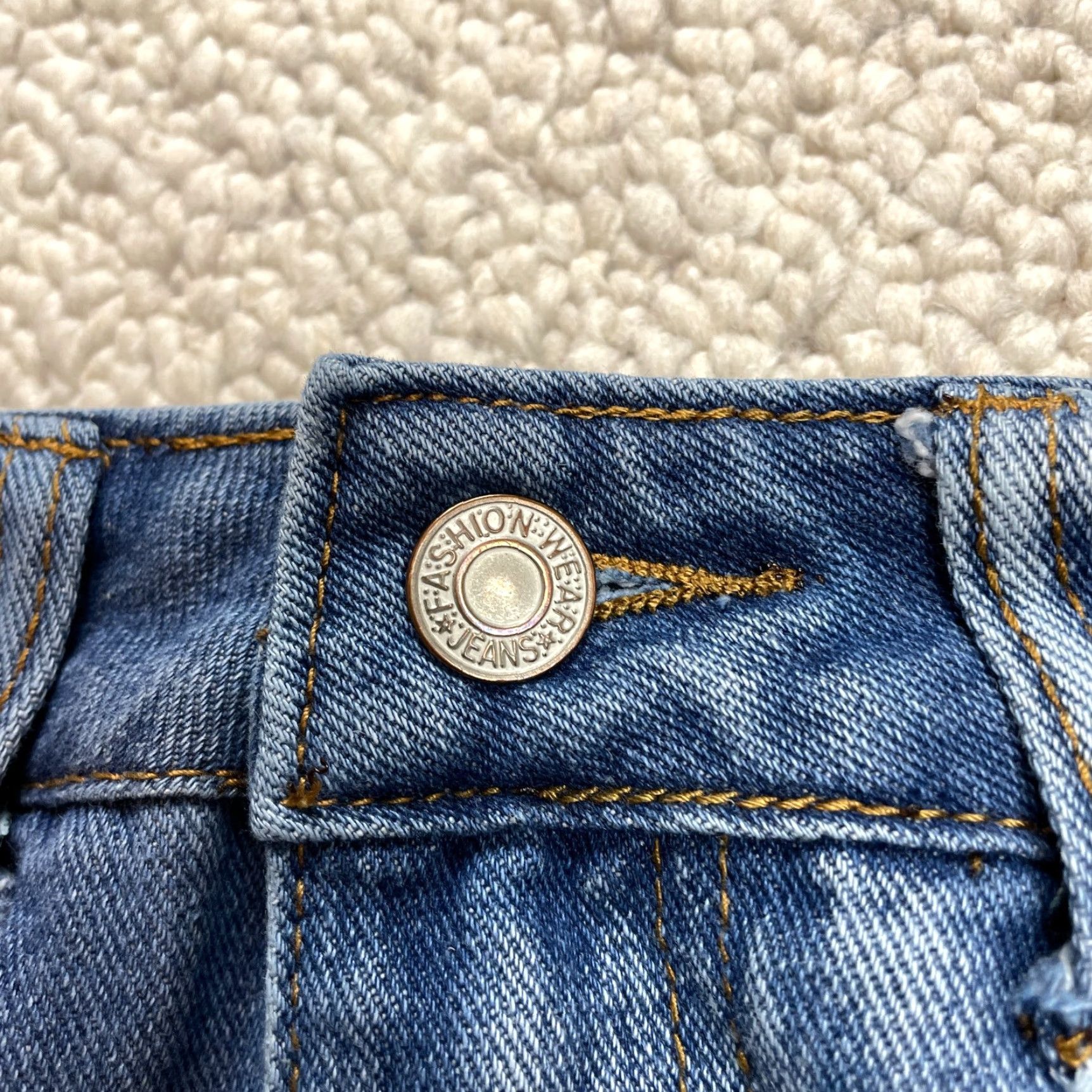 Shein SheIn Jeans Womens XL Blue Denim Medium Wash High Rise Mom 32x26 5-Pocket Design Stretch Size 40" / US 18 - 6 Thumbnail