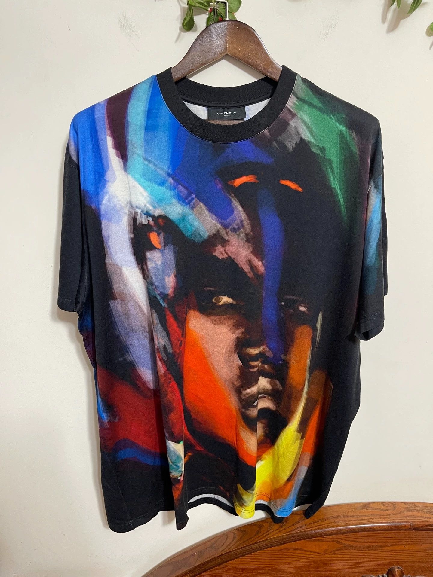 Givenchy Givenchy Loose Fit Short Sleeve T - shirt L Size US L / EU 52-54 / 3 - 2 Thumbnail