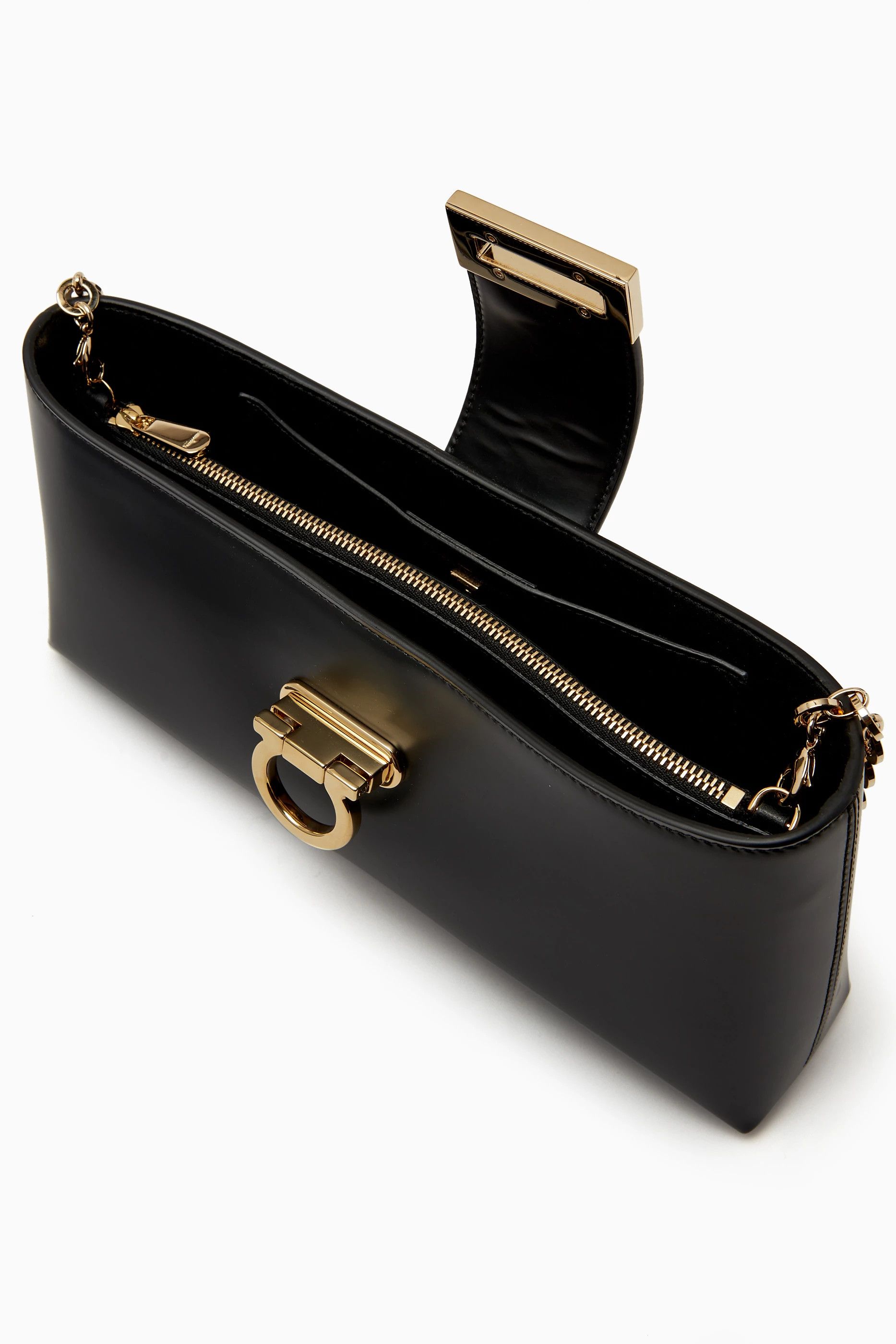 Salvatore Ferragamo o1s1rm0924 Size: OS / Trifolio Shoulder Bag in Black Size ONE SIZE - 4 Thumbnail