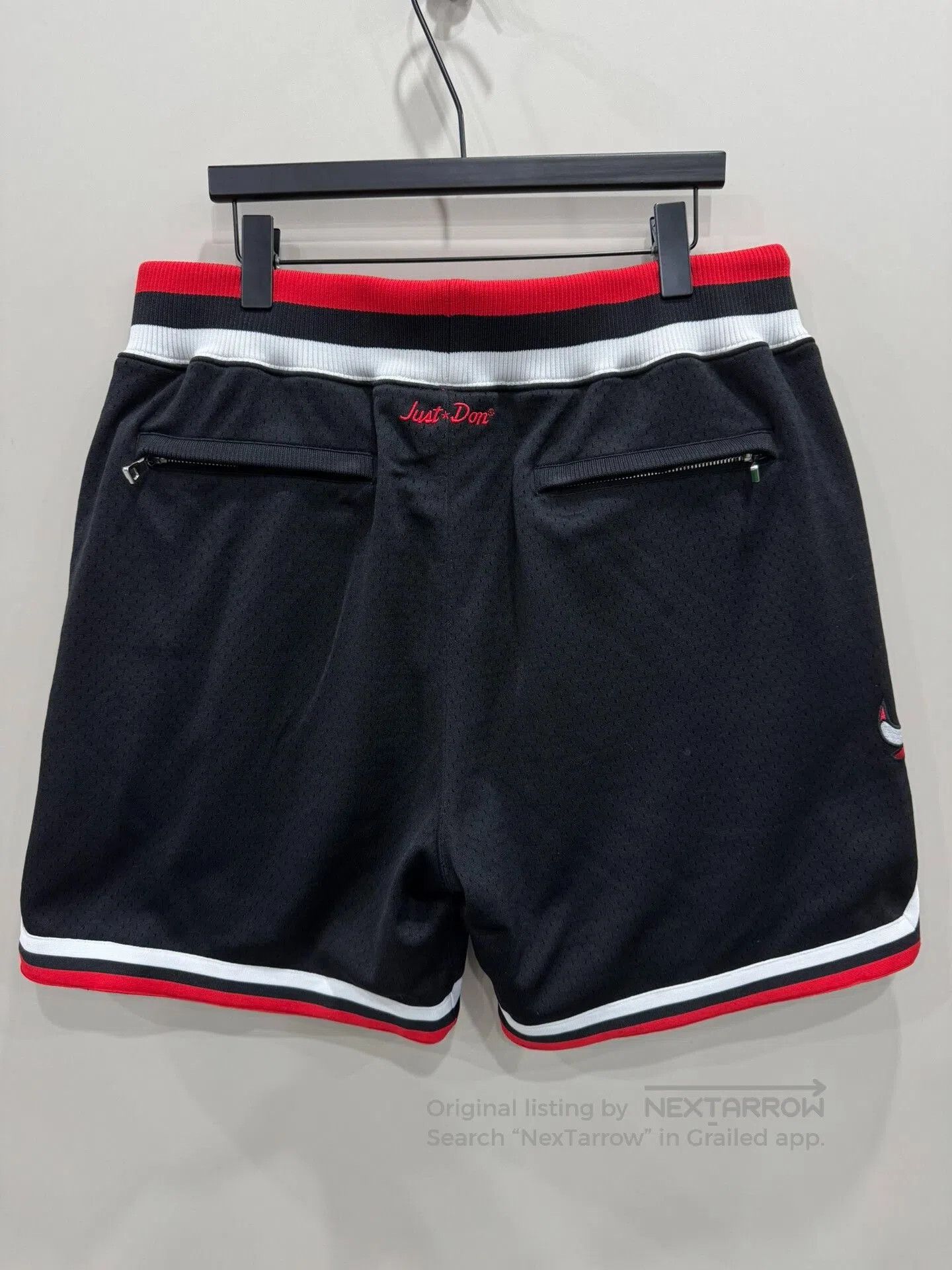Mitchell & Ness Mitchell Ness Bulls Shorts XL. Size US 26 / EU 42 - 2 Thumbnail