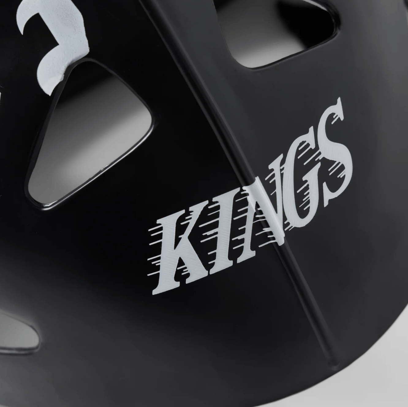 Born X Raised BORN X RAISED + KINGS ROCKER HOCKEY MASK: BLACK Size ONE SIZE - 4 Thumbnail