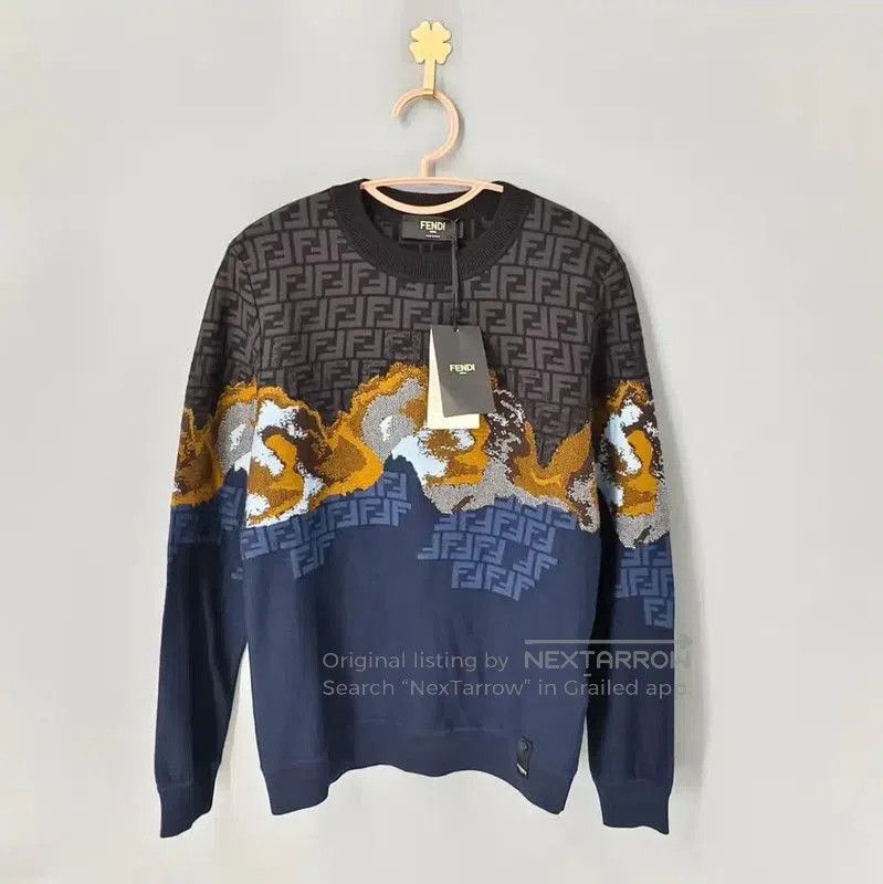 Fendi Men's Wool Knit Sweater in Blue .