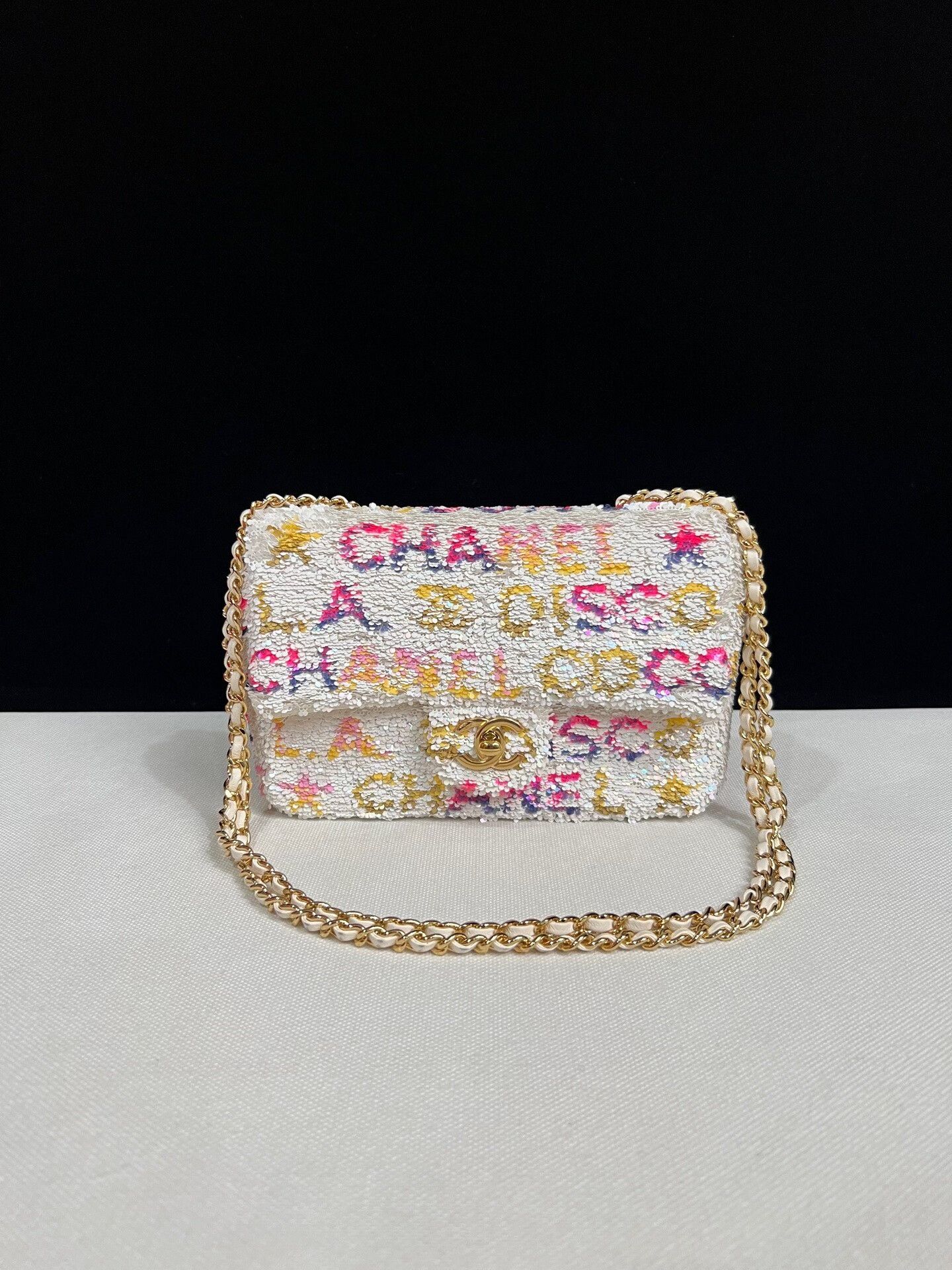 Chanel Pre-loved Bag Very good condition Size ONE SIZE - 1 Thumbnail