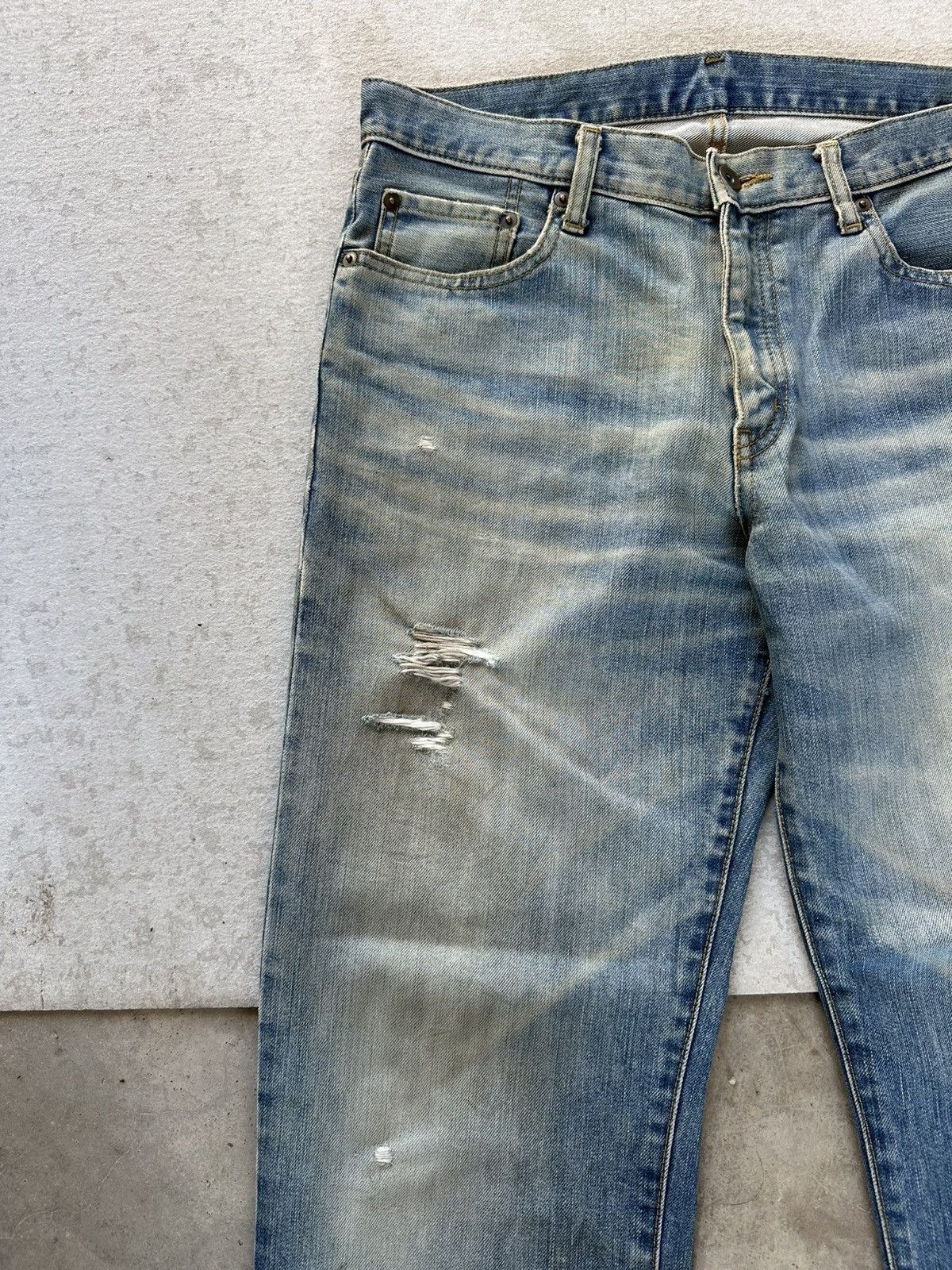 Vintage Vintage UNIQLO Japan Light Washed Distressed Denim Pants W32 Size US 32 / EU 48 - 5 Thumbnail