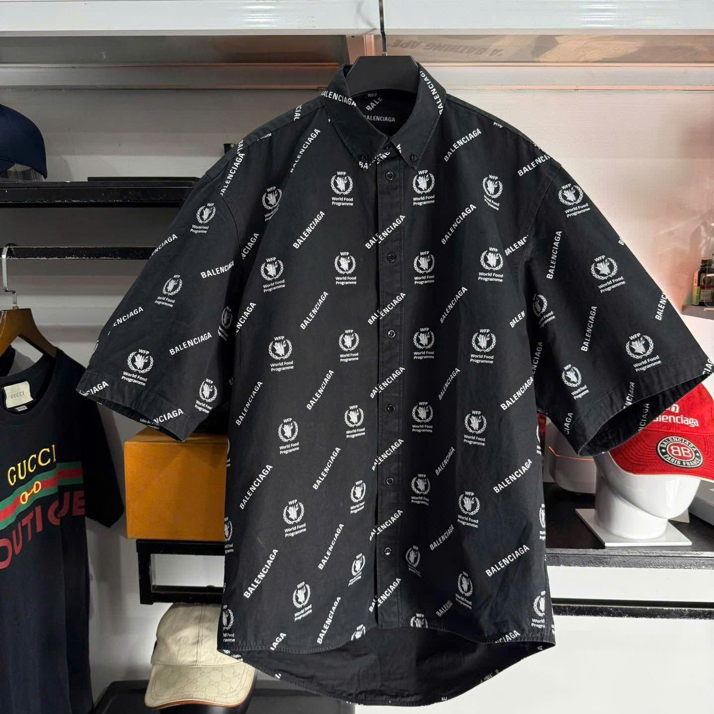 Balenciaga BALENCIAGA SHIRT Size US M / EU 48-50 / 2 - 1 Thumbnail