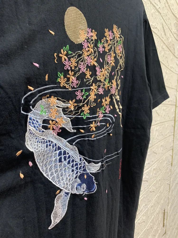 Japanese Brand Sukajan embroidered Koi pocket t shirt Size US M / EU 48-50 / 2 - 2 Thumbnail