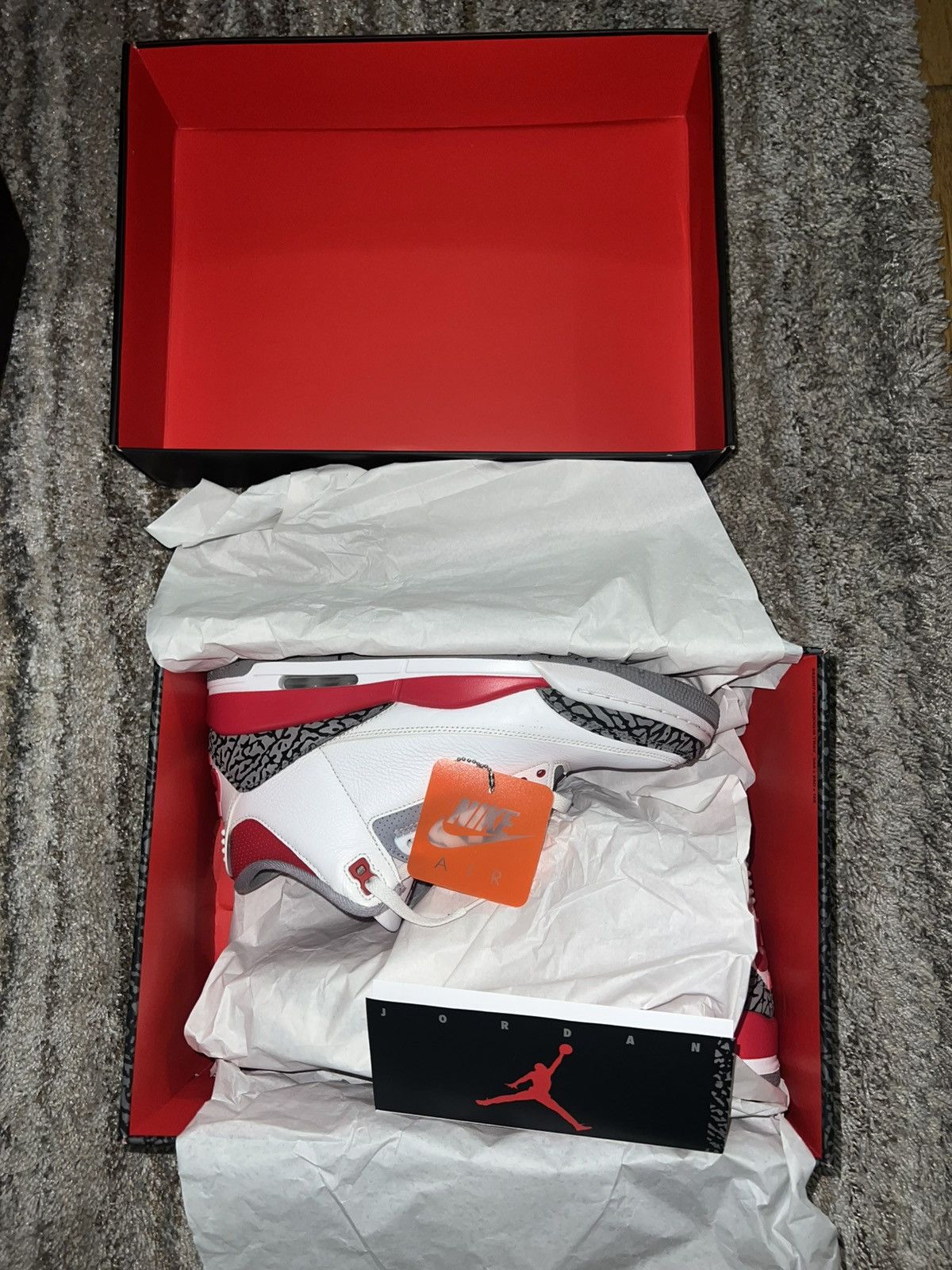 Jordan Brand Air Jordan 3 Fire Red Size 10.5 Size US 10.5 / EU 43-44 - 8 Thumbnail