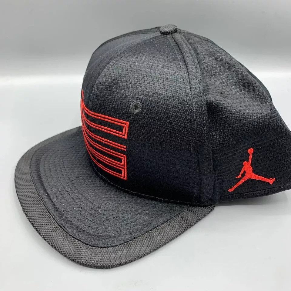 Jordan Brand Air Jordan 11 Hat Men Embroidered Logo Jumpman Snap Back Cap Size ONE SIZE - 4 Thumbnail