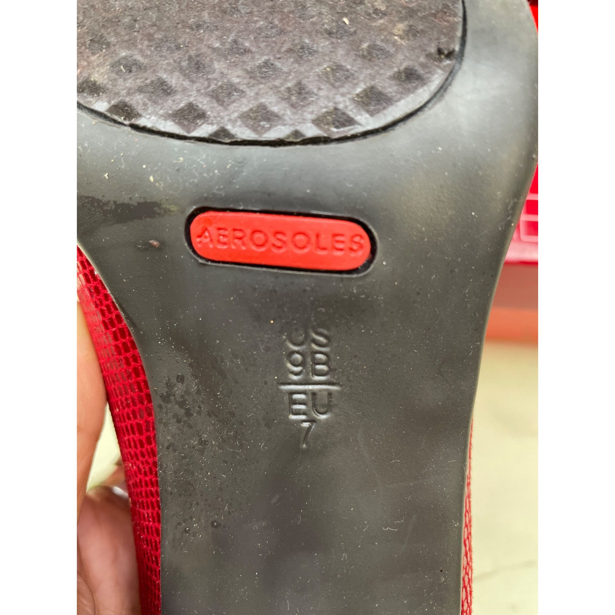 Other Aerosoles Womens Red Snake Leather Slip on Shoes Heels Size Size US 9 / IT 39 - 8 Thumbnail