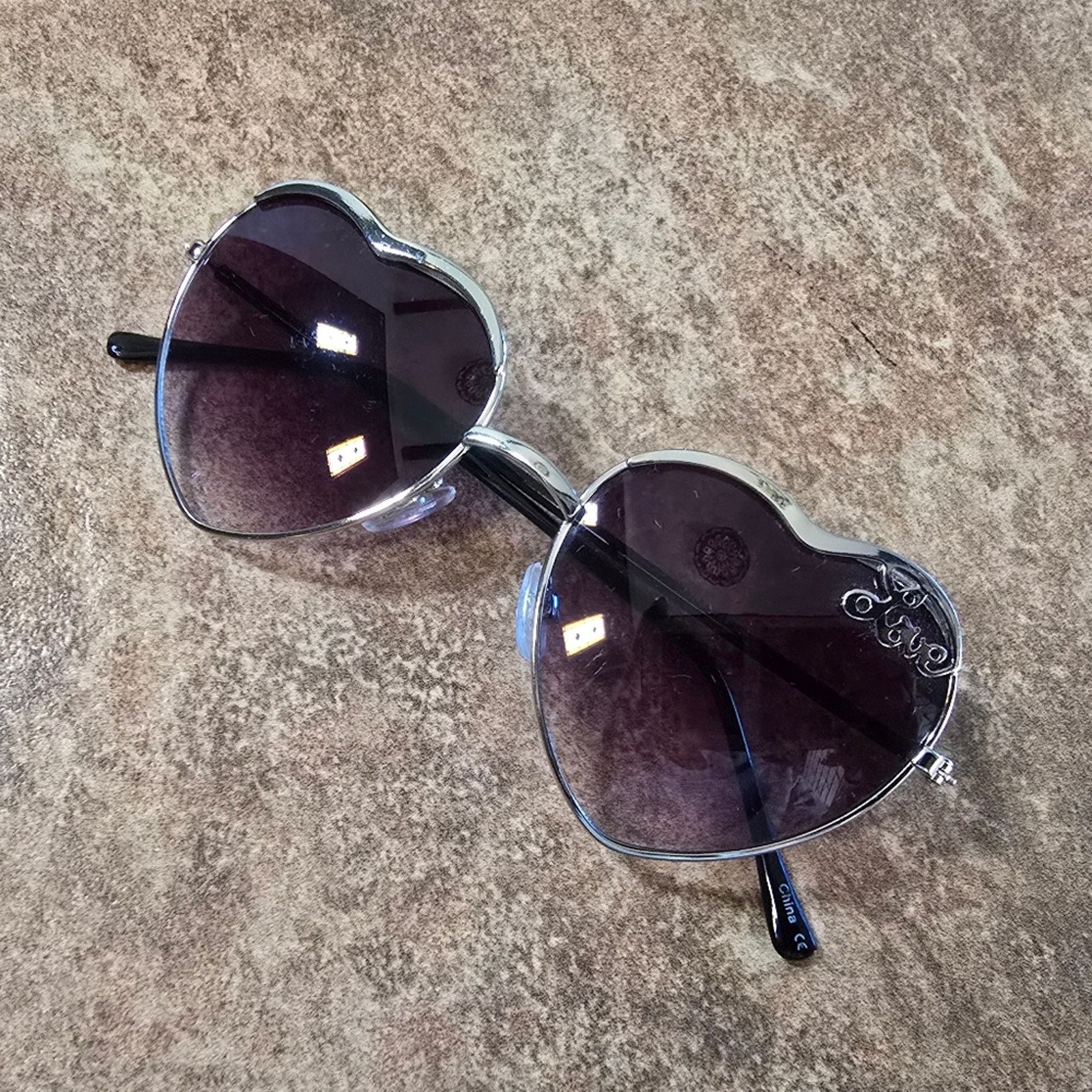 Other Classic Love Heart Sunglasses Size ONE SIZE - 4 Thumbnail