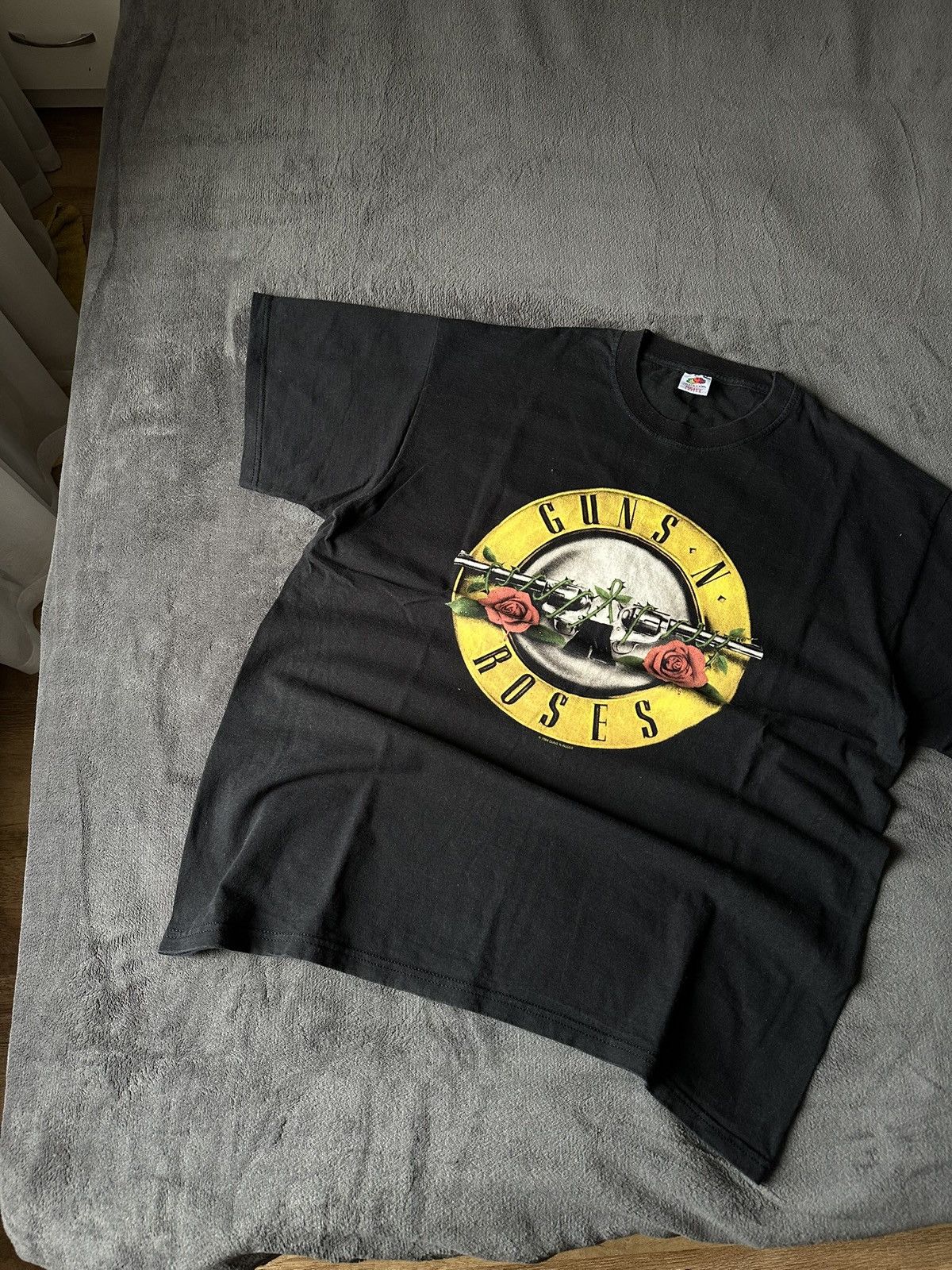 Band Tees × Guns N' Roses × Vintage Guns N Roses 2004 Vintage Rock Band Tee Size US XL / EU 56 / 4 - 2 Thumbnail