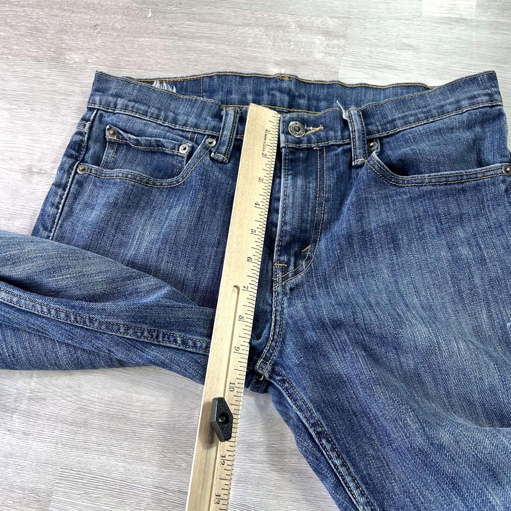Levi's Levi's 511 Jeans Mens 31x32 Blue Medium Wash Slim Denim Stretch Straight Regular 5-Pocket Zip Size US 31 - 7 Thumbnail