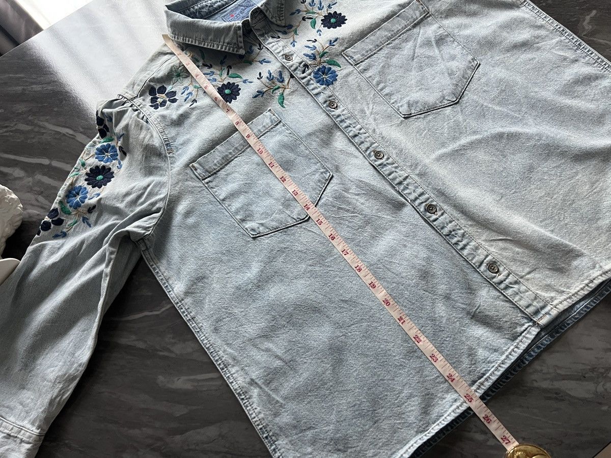 Lucky Brand Lucky Brand : Denim Shirt Flower Embroidered Size US XL / EU 56 / 4 - 15 Thumbnail