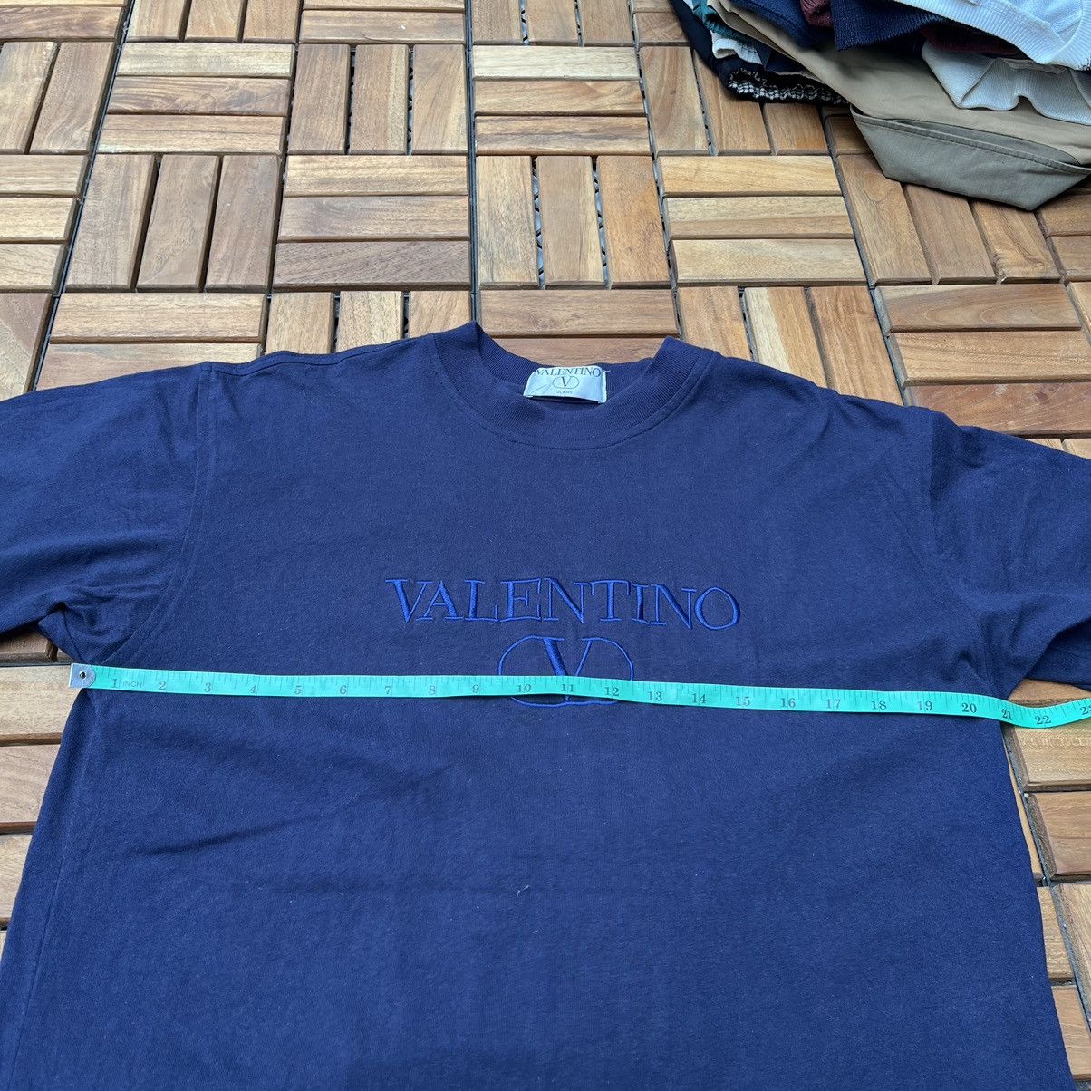Valentino Vintage Tee Valentino Jeans Italy Embrodiery Logo Old Size US M / EU 48-50 / 2 - 6 Thumbnail