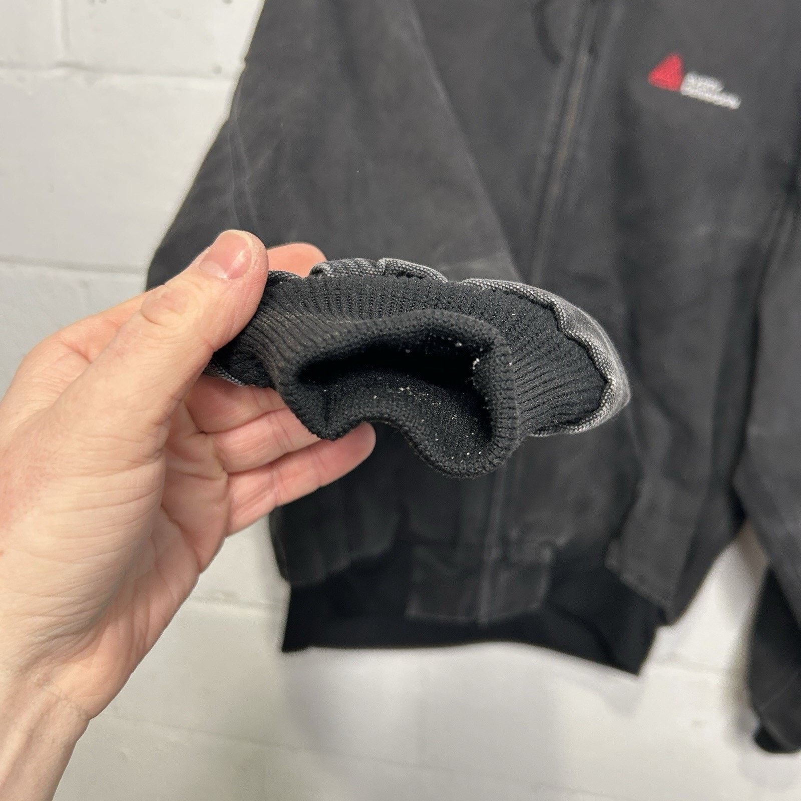 Carhartt Vintage Carhartt Thermal-Lined Hooded Jacket “Black” J03 BLK Size US L / EU 52-54 / 3 - 7 Thumbnail