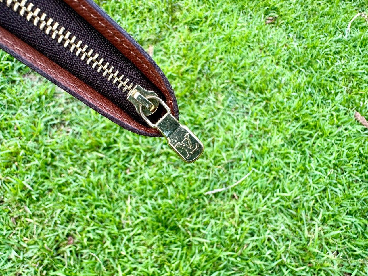 Louis Vuitton Authentic Louis Vuitton Monogram Canvas Zippy Wallet Size ONE SIZE - 5 Thumbnail
