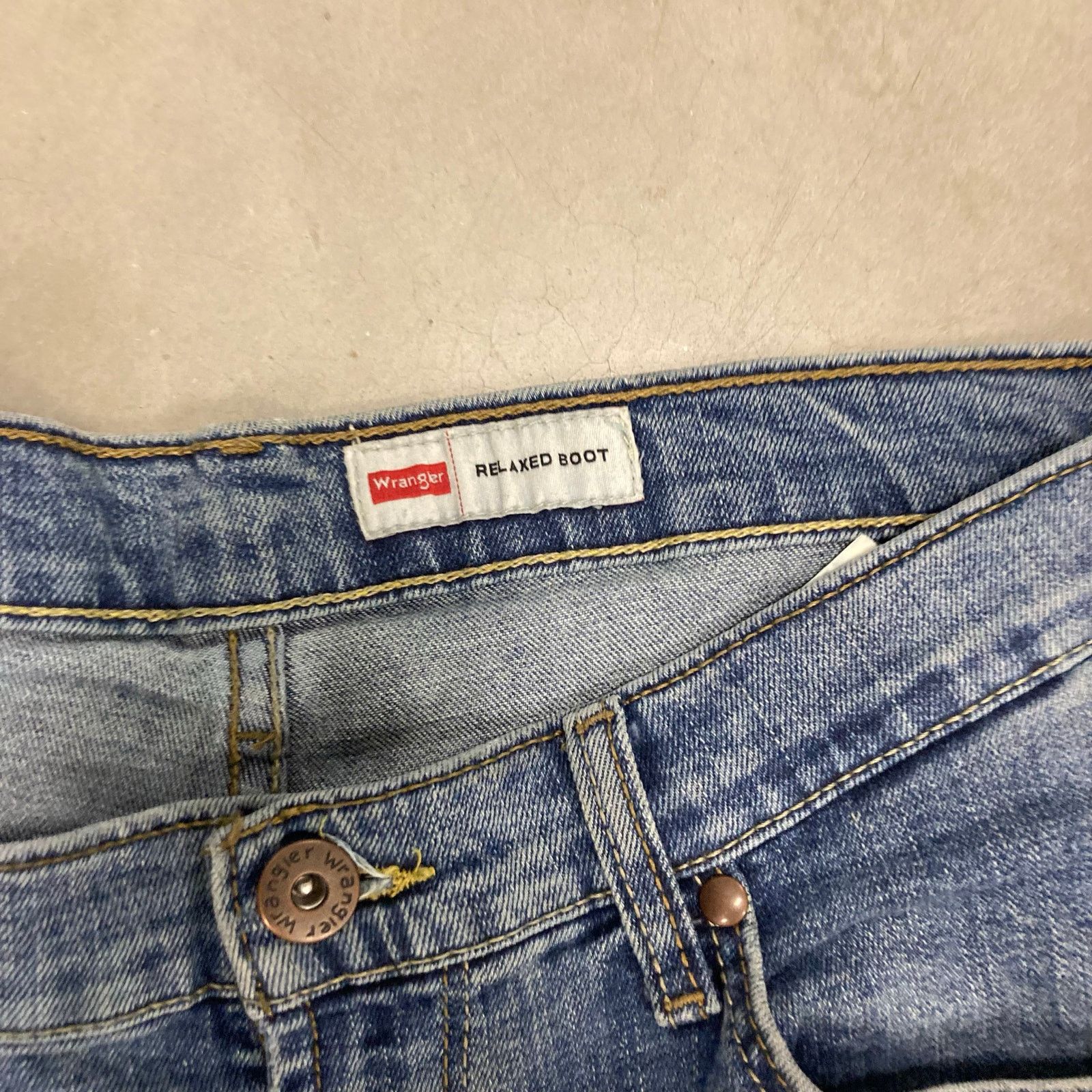 Vintage × Wrangler y2k relaxed wrangler bootcut Jeans 32x30 Size US 32 / EU 48 - 4 Thumbnail