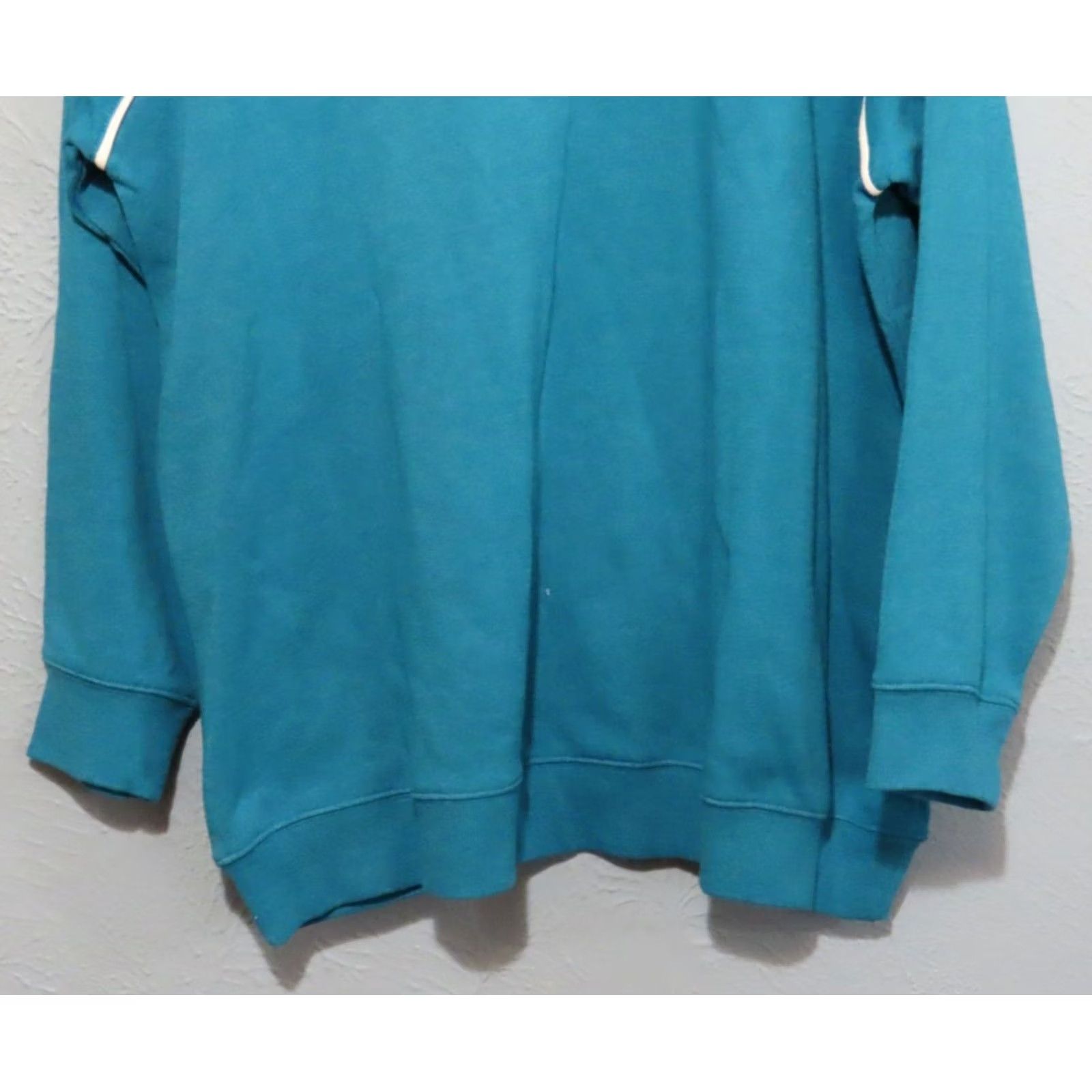 Torrid Torrid Women's Sweatshirt Raglan Blue Fleece Crew Neck 2X 18-20 NWT Pullover Winter Casual Size XXL / US 16-18 / IT 52-54 - 2 Thumbnail