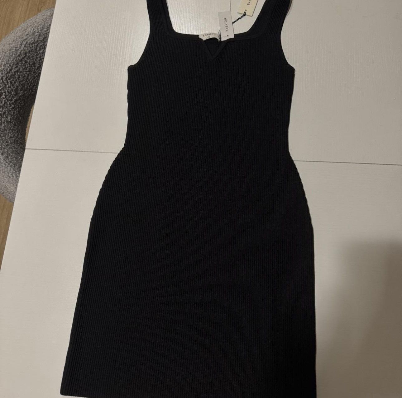 Aritzia ARITIZIA DRESS Size M / US 6-8 / IT 42-44 - 1 Thumbnail