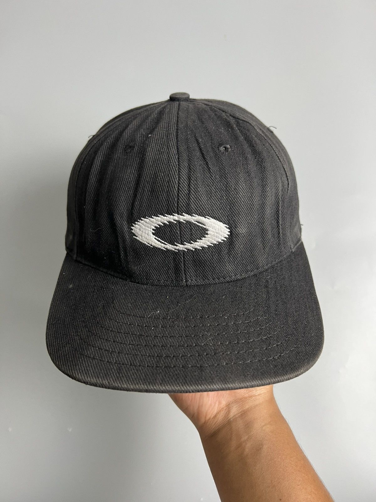 Oakley Vintage Oakley Software Y2K 90s O Matter Snapback Script