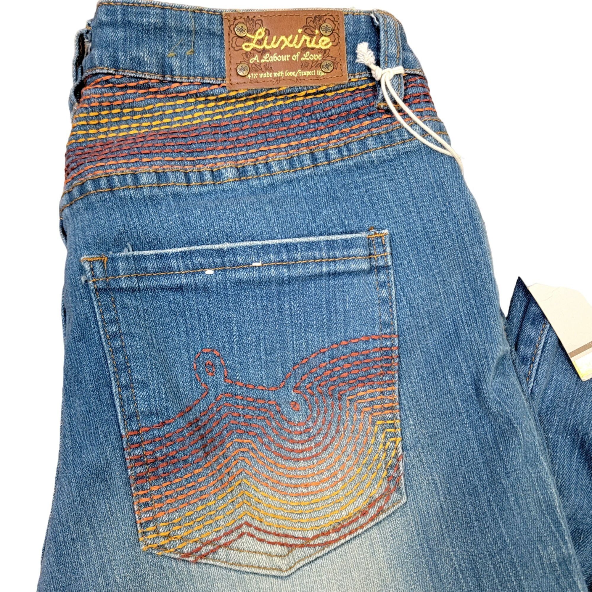 image of Lrg Embroidered Bootcut Flare Jeans Women 30 Low Rise Medium in Blue