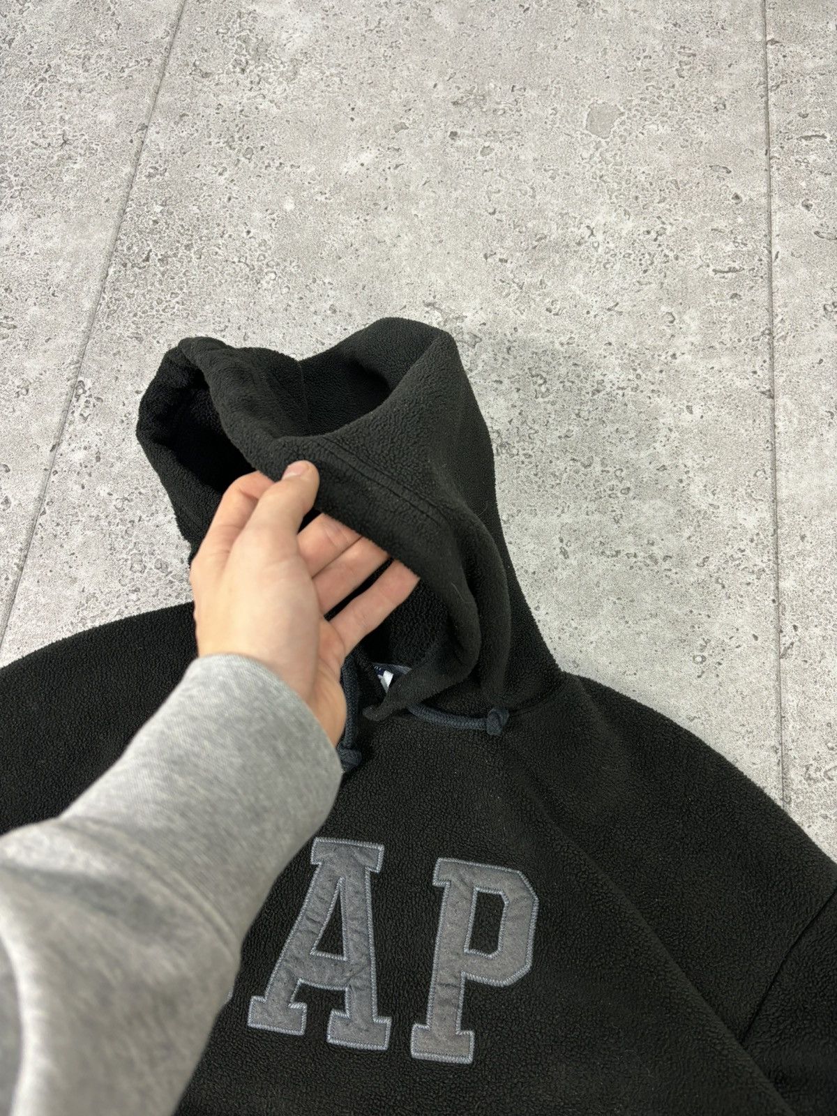 Gap × Japanese Brand × Vintage Vintage GAP Boxy Fleece Hoodie Embroidered Logo Hip Hop Size US L / EU 52-54 / 3 - 6 Thumbnail
