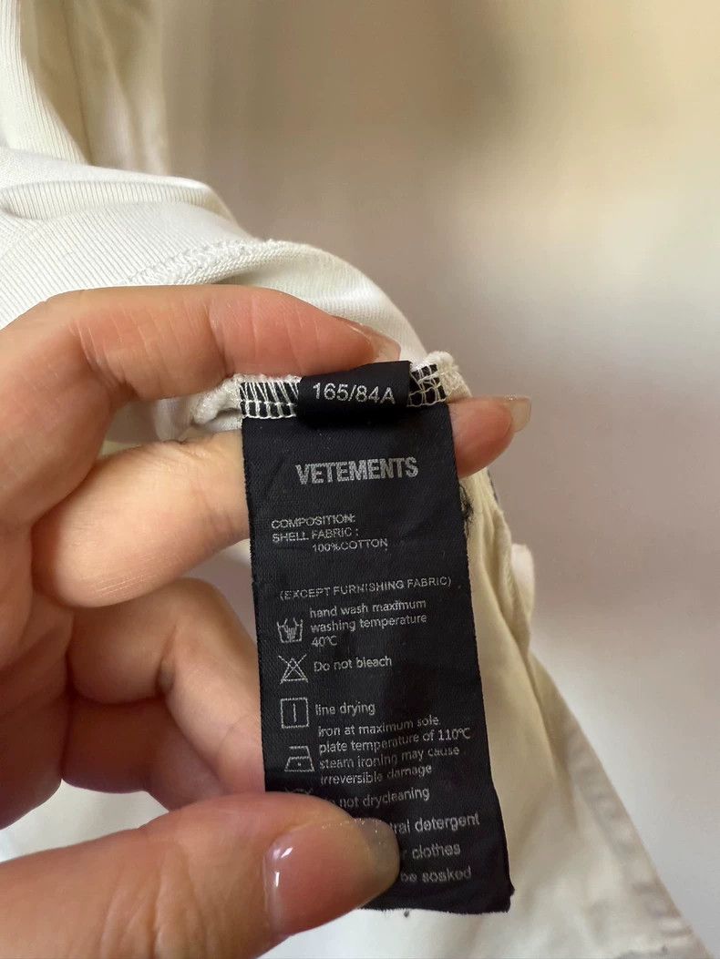 Vetements VETEMENTS White T-shirt 2504-Nextarrow Size US S / EU 44-46 / 1 - 5 Thumbnail