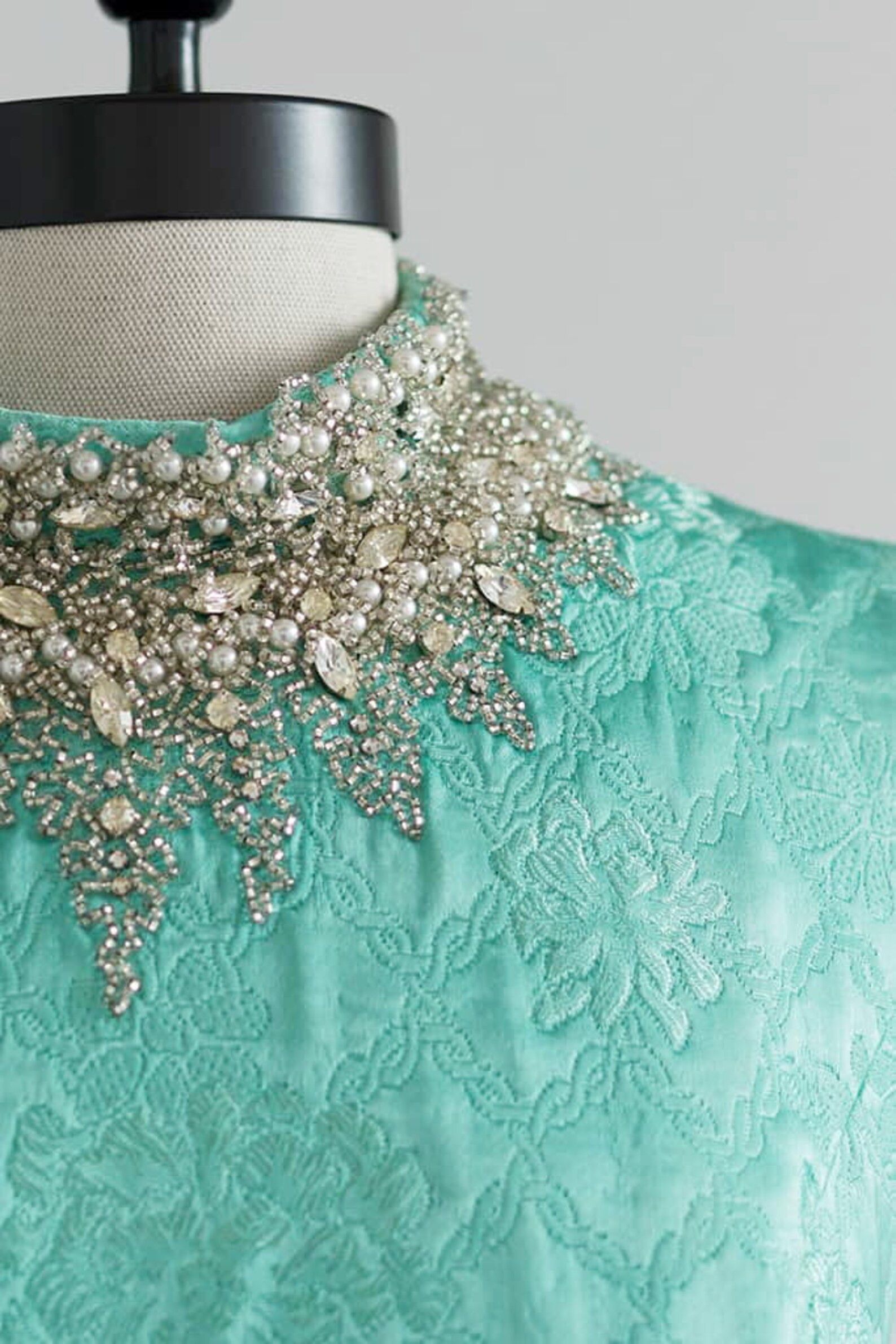 Vintage Vintage Beaded Cocktail Dress - Turquoise Silk Dress Size M / US 6-8 / IT 42-44 - 4 Thumbnail