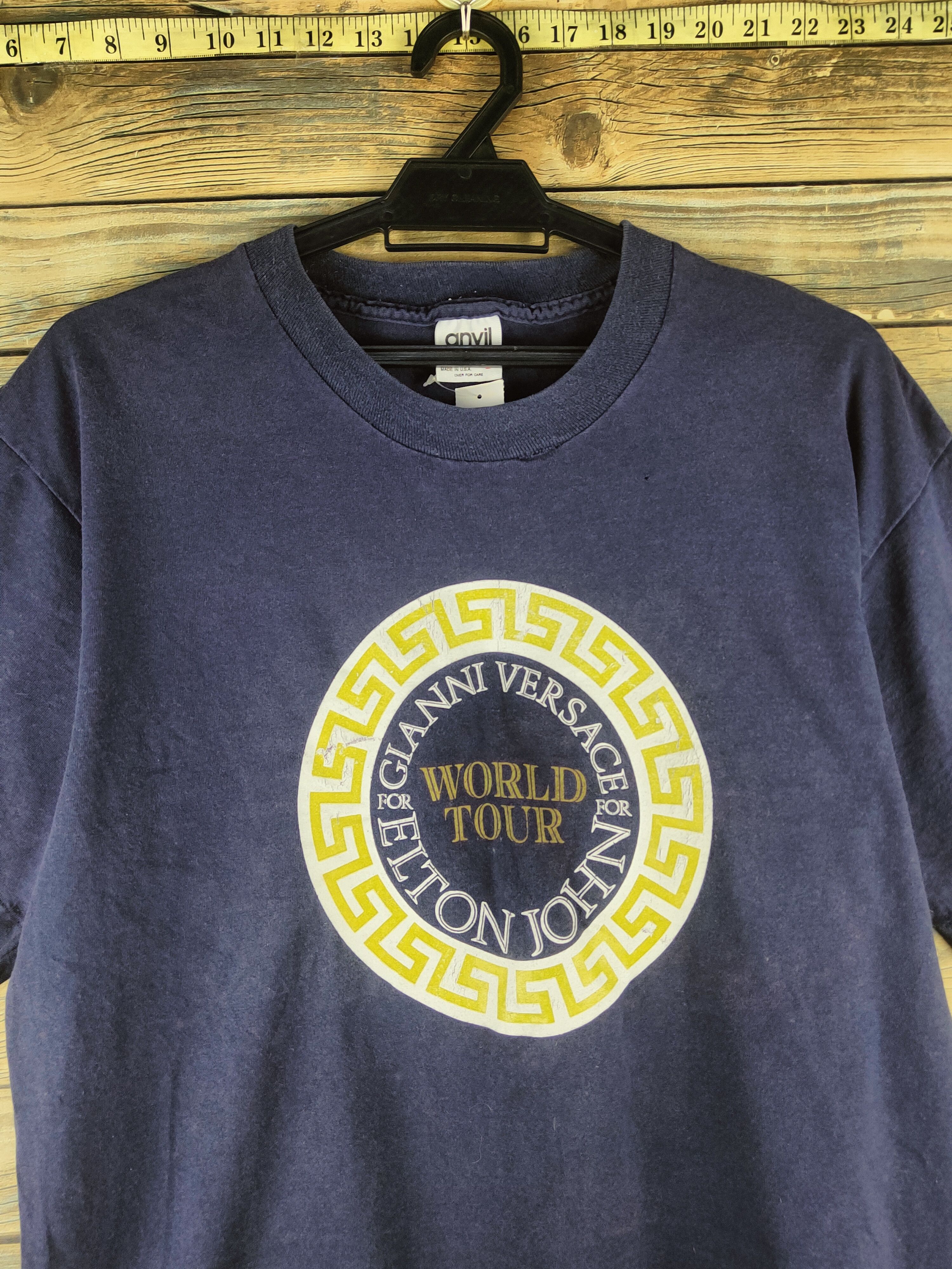 Band Tees DL The One Elton John World Tour Versache Blue Tee #46-639 Size US L / EU 52-54 / 3 - 3 Thumbnail
