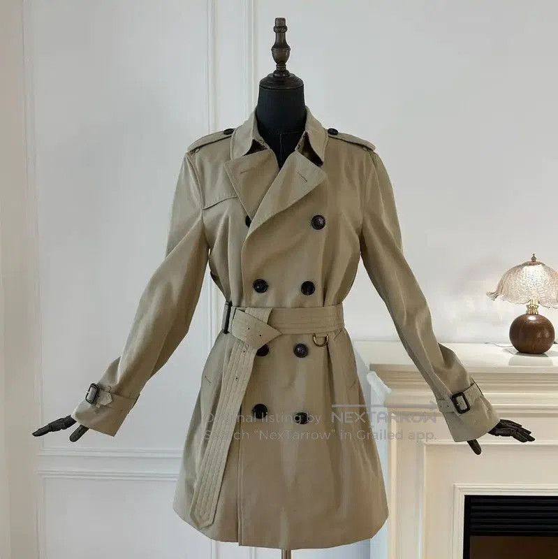 Burberry Burberry Women's Trench Coat in Khaki. Size XL / US 12-14 / IT 48-50 - 1 Thumbnail