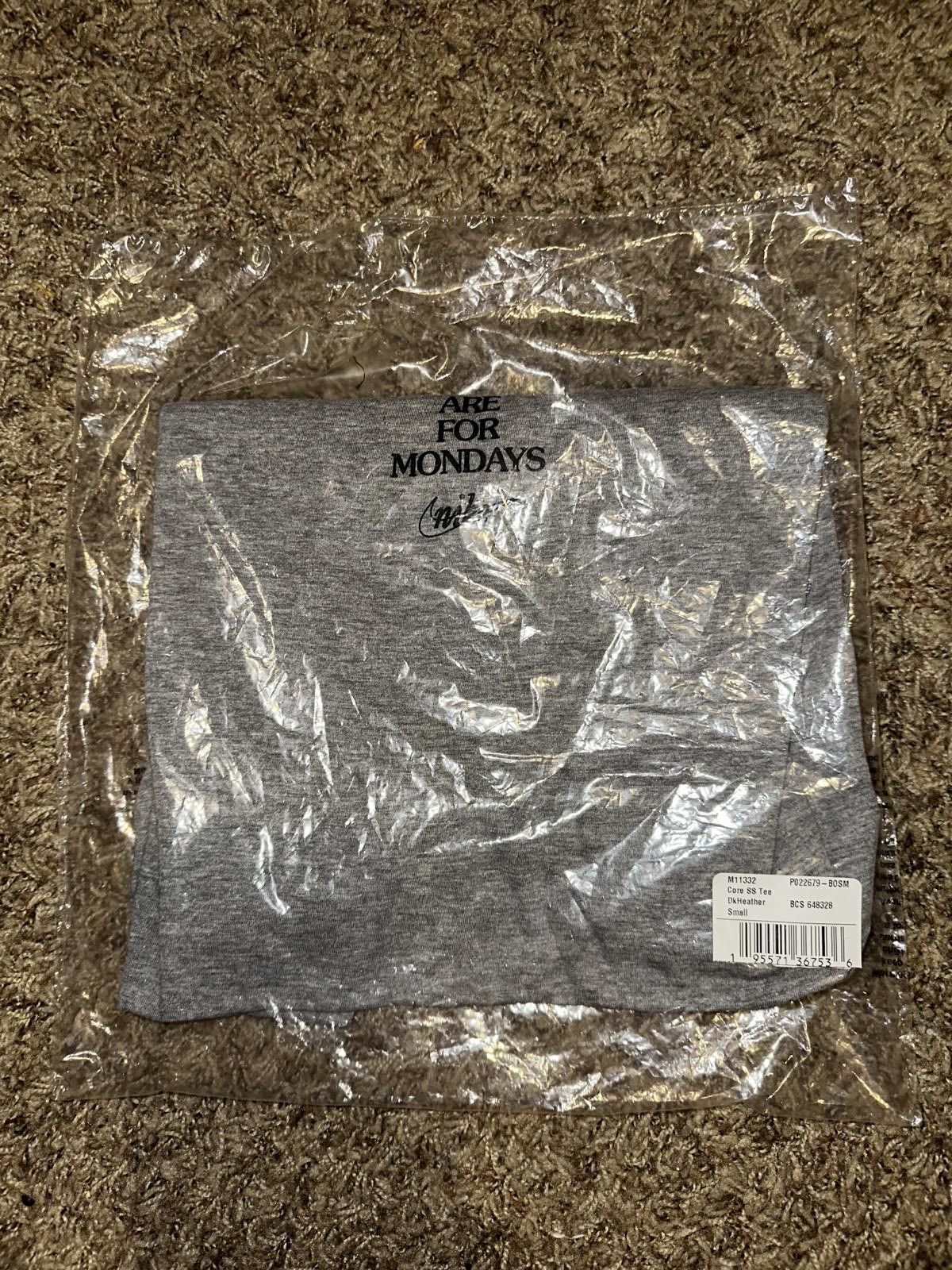 Nike Nike Men’s Dri-Fit "Marathon Are For Mondays" Cotton Nike Racing T-Shirt Size US S / EU 44-46 / 1 - 9 Thumbnail