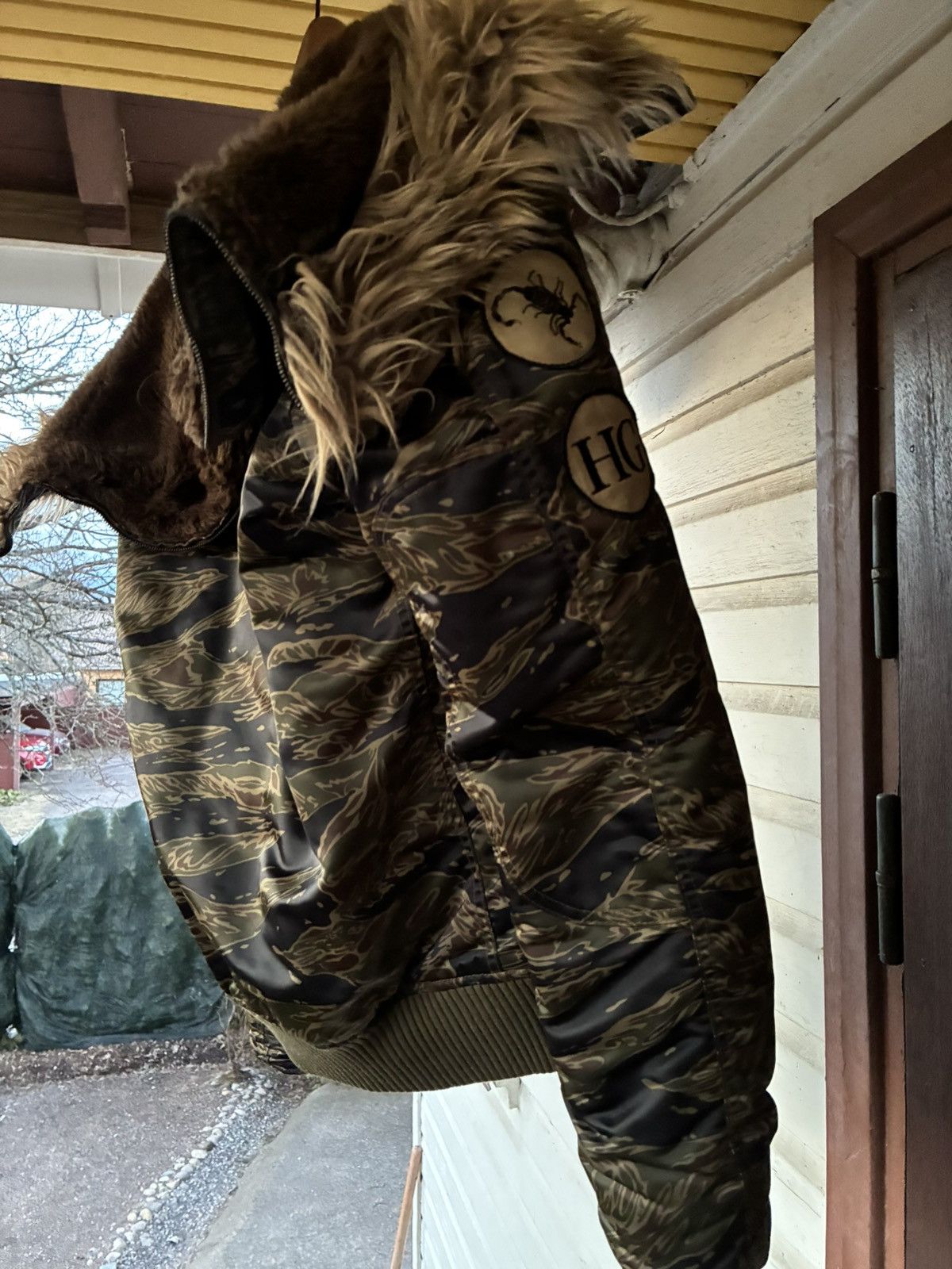 Hysteric Glamour Hysteric Glamour N-2b Tiger stripe camo Bomber Size US L / EU 52-54 / 3 - 3 Thumbnail