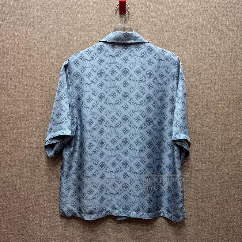 Louis Vuitton Louis Vuitton Mulberry silk three-flower full-print blue s Size US M / EU 48-50 / 2 - 2 Thumbnail