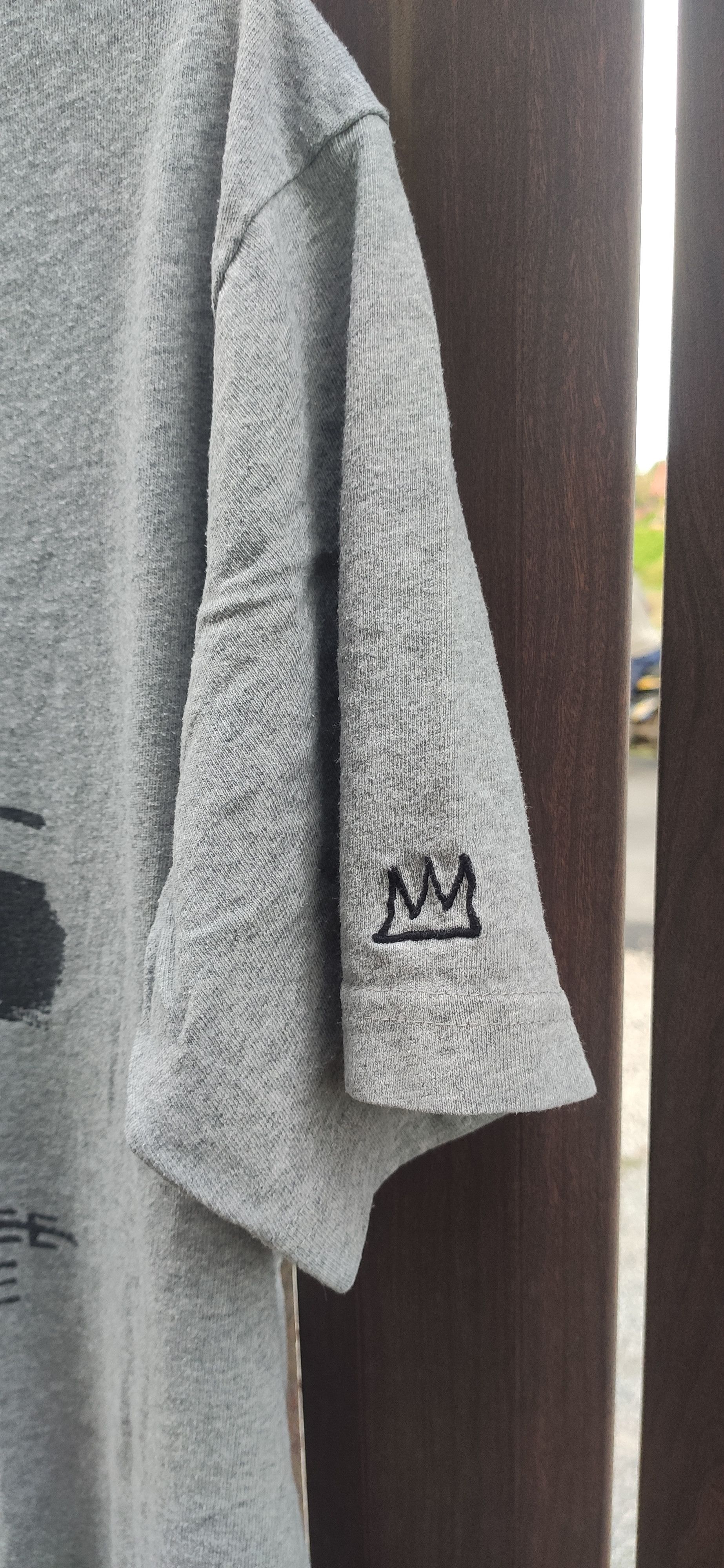 Jean-Michel Basquiat × Uniqlo Uniqlo x Jean Michel Basquiat x SPRZ NY Size US L / EU 52-54 / 3 - 8 Thumbnail