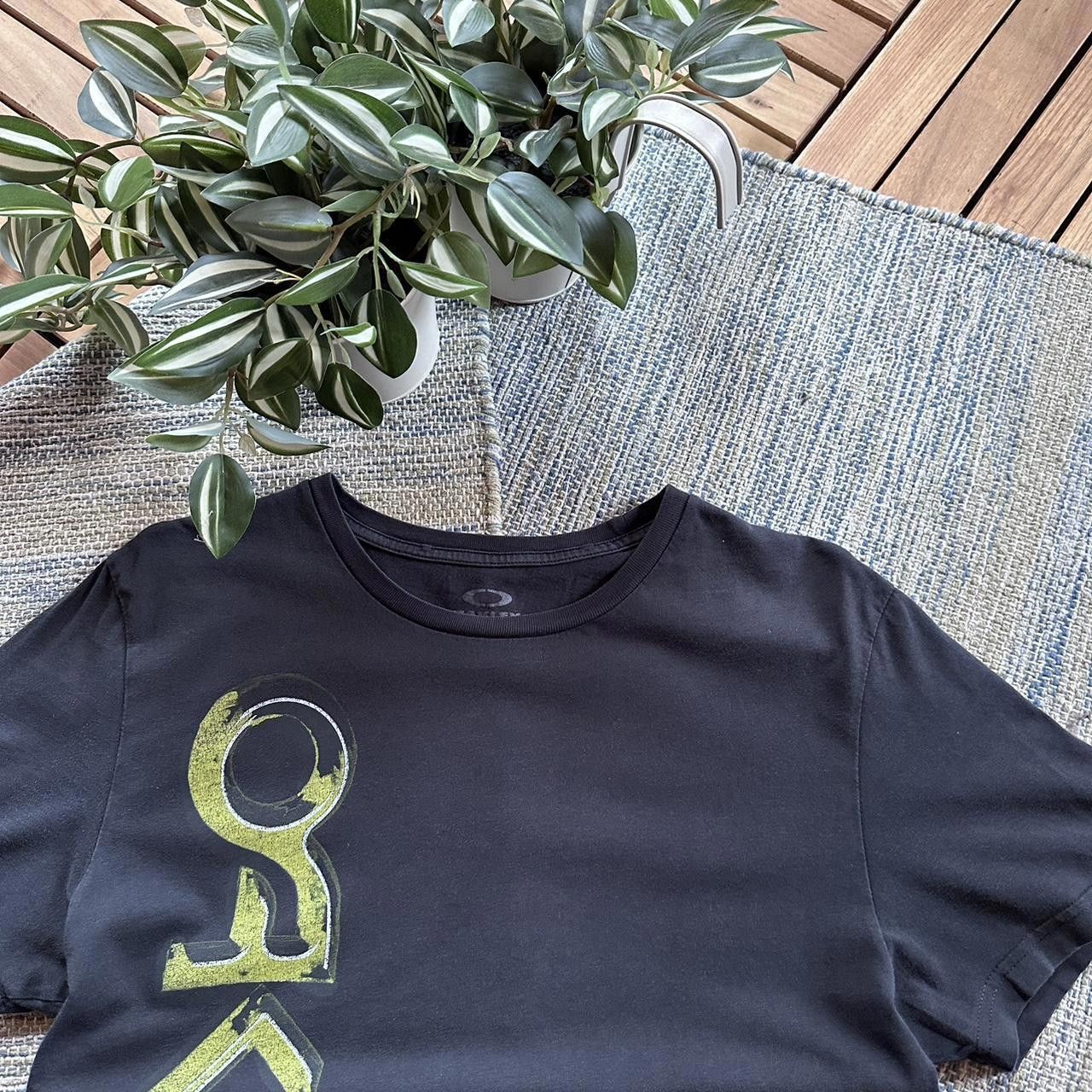 Oakley Vintage Y2K Oakley Big Logo Printed Tee T-shirt Size US XL / EU 56 / 4 - 3 Thumbnail