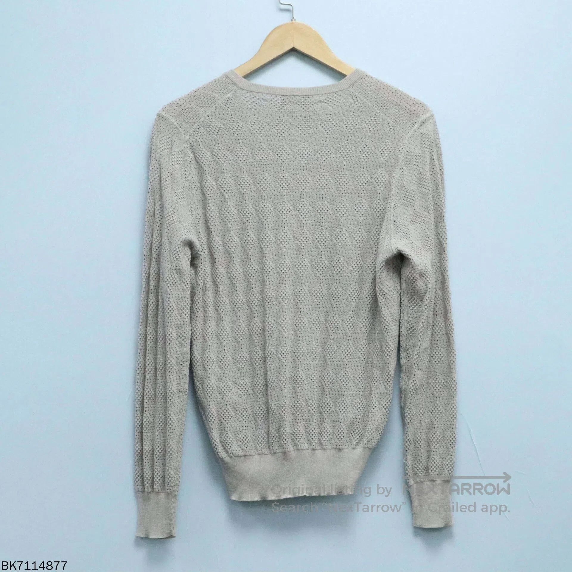Emporio Armani armani v-neck long sleeve knit sweater. Size US M / EU 48-50 / 2 - 2 Thumbnail