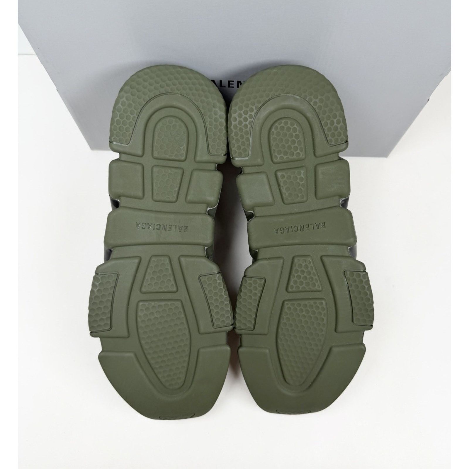 Balenciaga Size 48EU/15US - Balenciaga Speed Olive Graffiti NEW Size US 15 / EU 48 - 7 Thumbnail