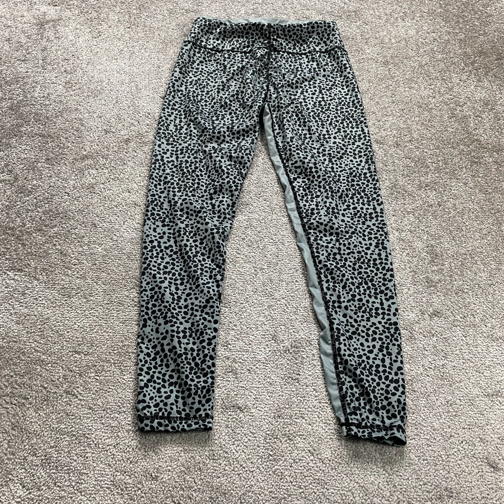 Shein Shein Compression Leggings Womens Medium Gray Leopard Black Active Yoga 26x26 Size 32" / US 10 / IT 46 - 2 Thumbnail