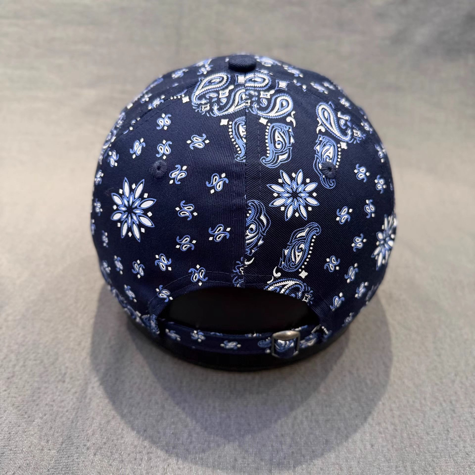 New Era New Era curved brim cap。 Q5 Size ONE SIZE - 3 Thumbnail