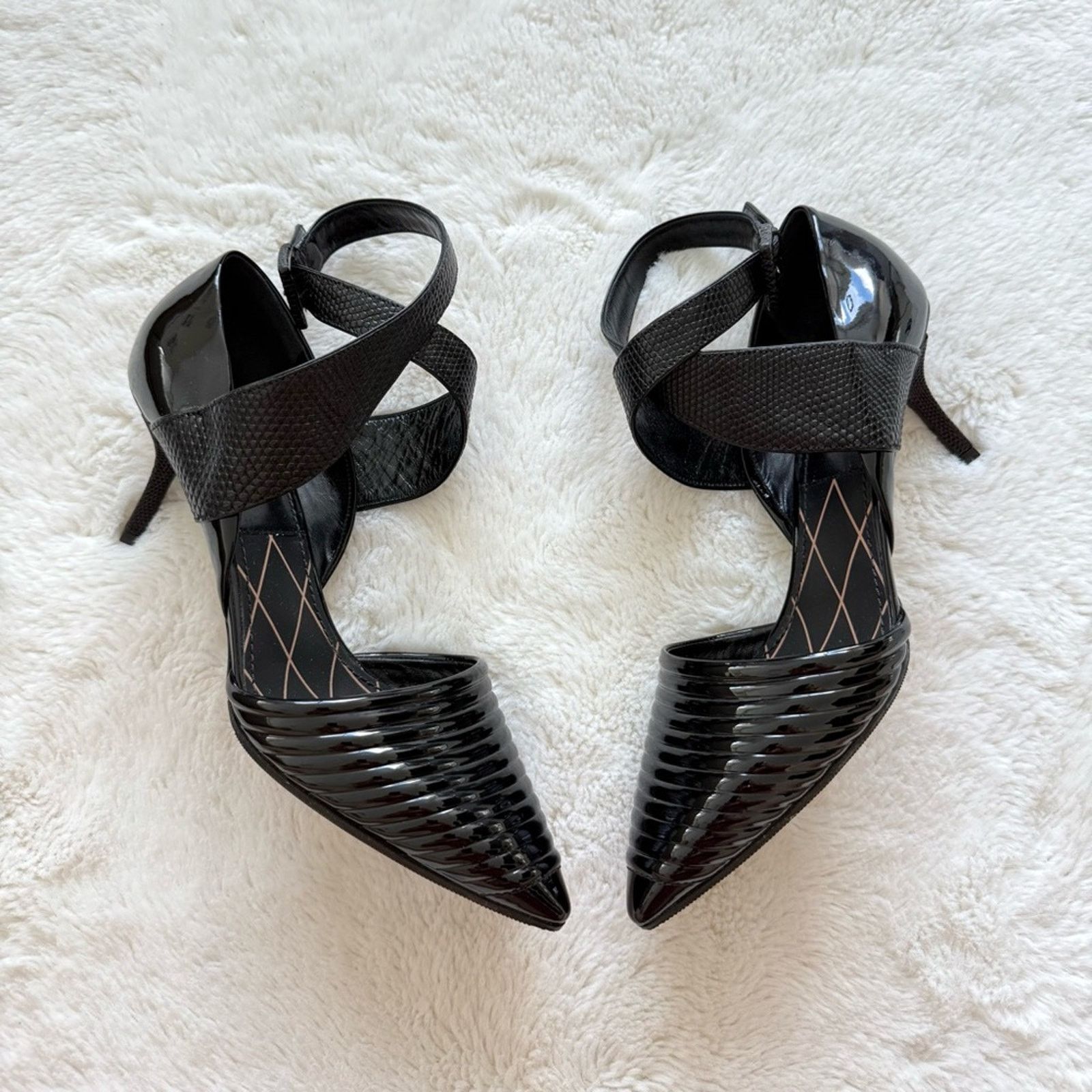 Louis Vuitton Louis Vuitton women shoes size 39 Authentic Retail 1200$ Size US 9 / IT 39 - 1 Thumbnail