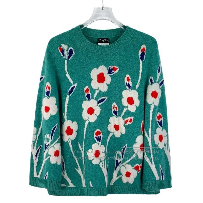 Chanel Chanel Green Cashmere Flower Sweater . Size M / US 6-8 / IT 42-44 - 1 Thumbnail