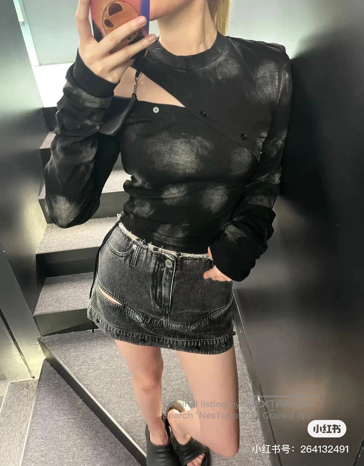 Japanese Brand MARRKNULL Off-Shoulder Long-Sleeve Cropped Top. Size S / US 4 / IT 40 - 5 Thumbnail