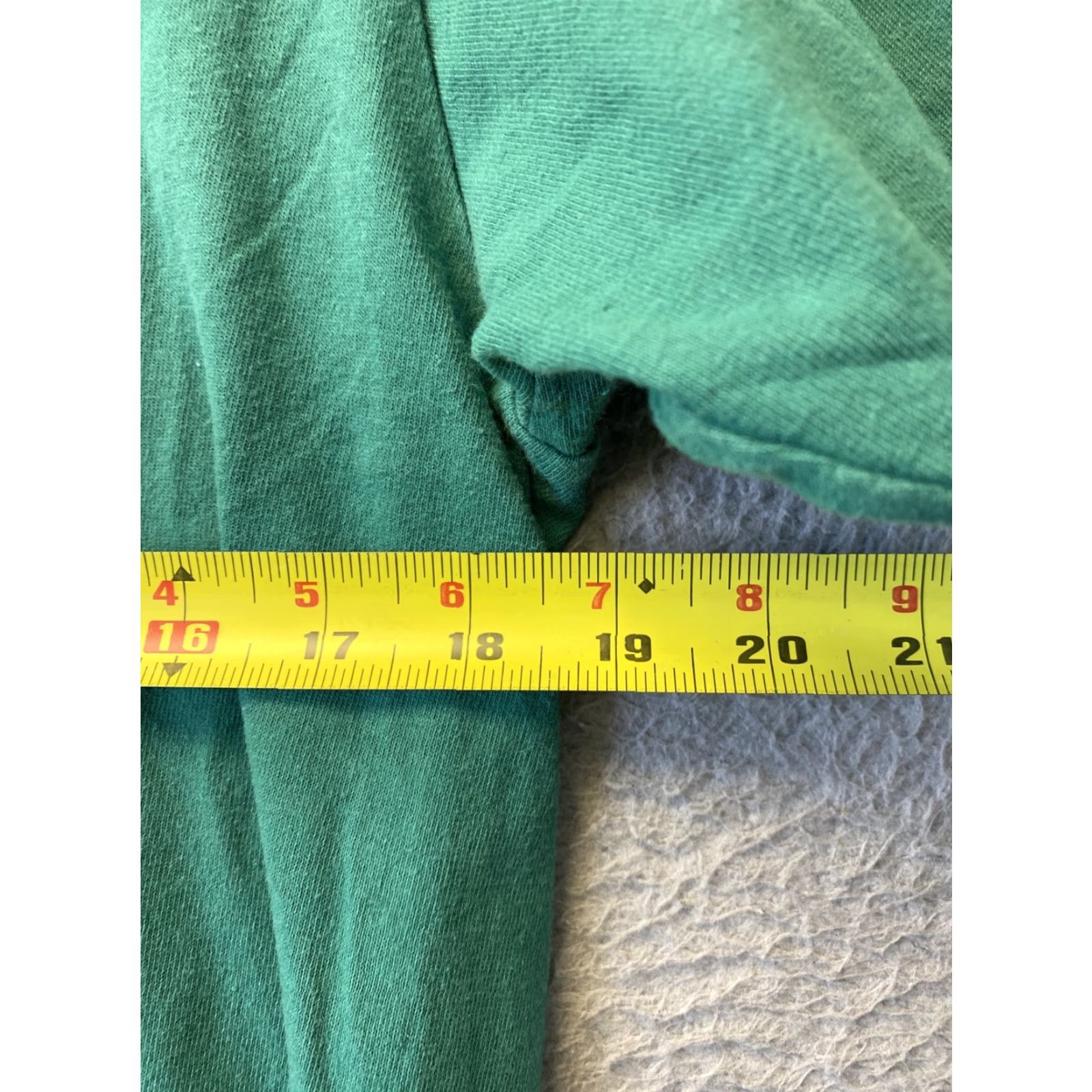 Adidas Adidas Shirt Men’s Green Short Sleeve Size Large 54-48 Crew Neck Cotton Knit Vintage? No 90s? (adjusted) Size US L / EU 52-54 / 3 - 5 Thumbnail