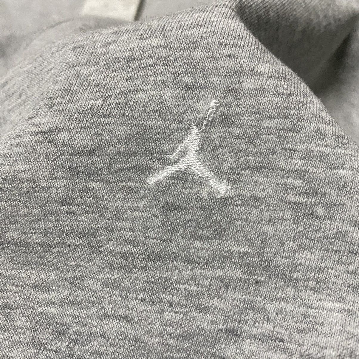Jordan Brand × Vintage Vintage Air Jordan Basketball T Shirt Size US M / EU 48-50 / 2 - 10 Thumbnail