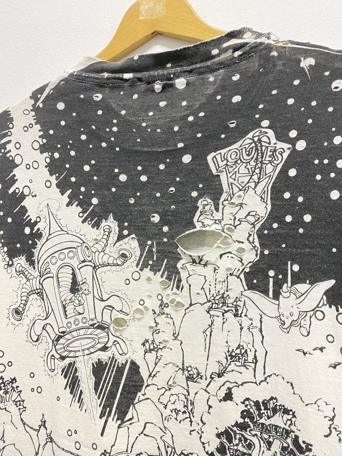 Vintage Vintage Aop Mickey Mouse Distressed Size US L / EU 52-54 / 3 - 13 Thumbnail