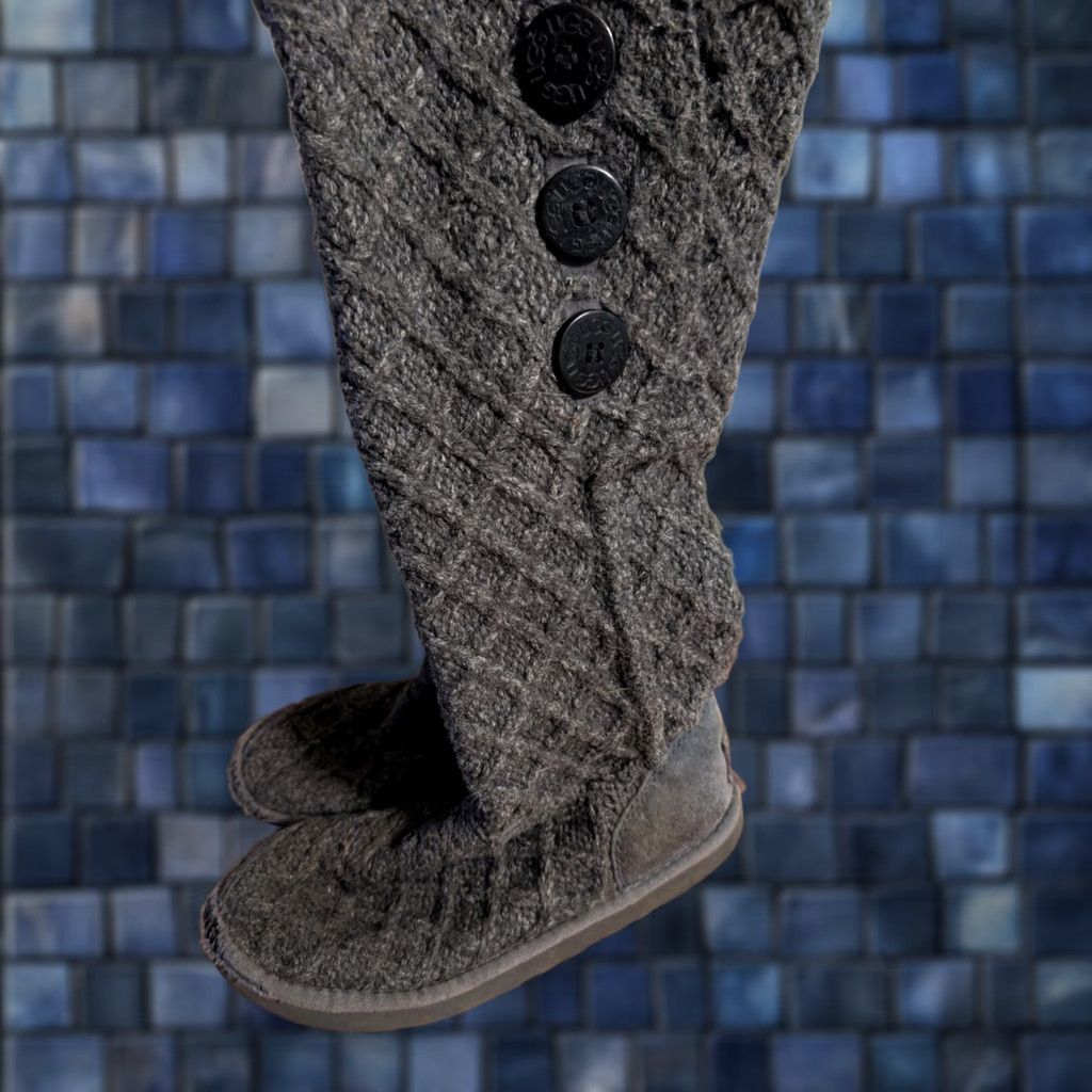 Ugg VINTAGE UGG Australia Cardy Knit Boots Women Size 7 Storm Gray Cardy Knit Boot Womens 7 Gray Size M / US 6-8 / IT 42-44 - 1 Thumbnail