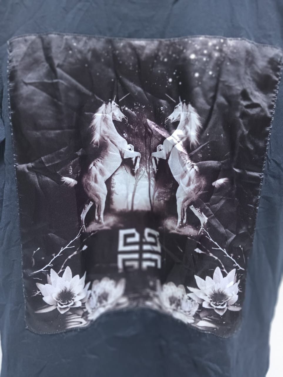 Vintage Givenchy Paris unicorn parody t-shirt Size US S / EU 44-46 / 1 - 4 Thumbnail