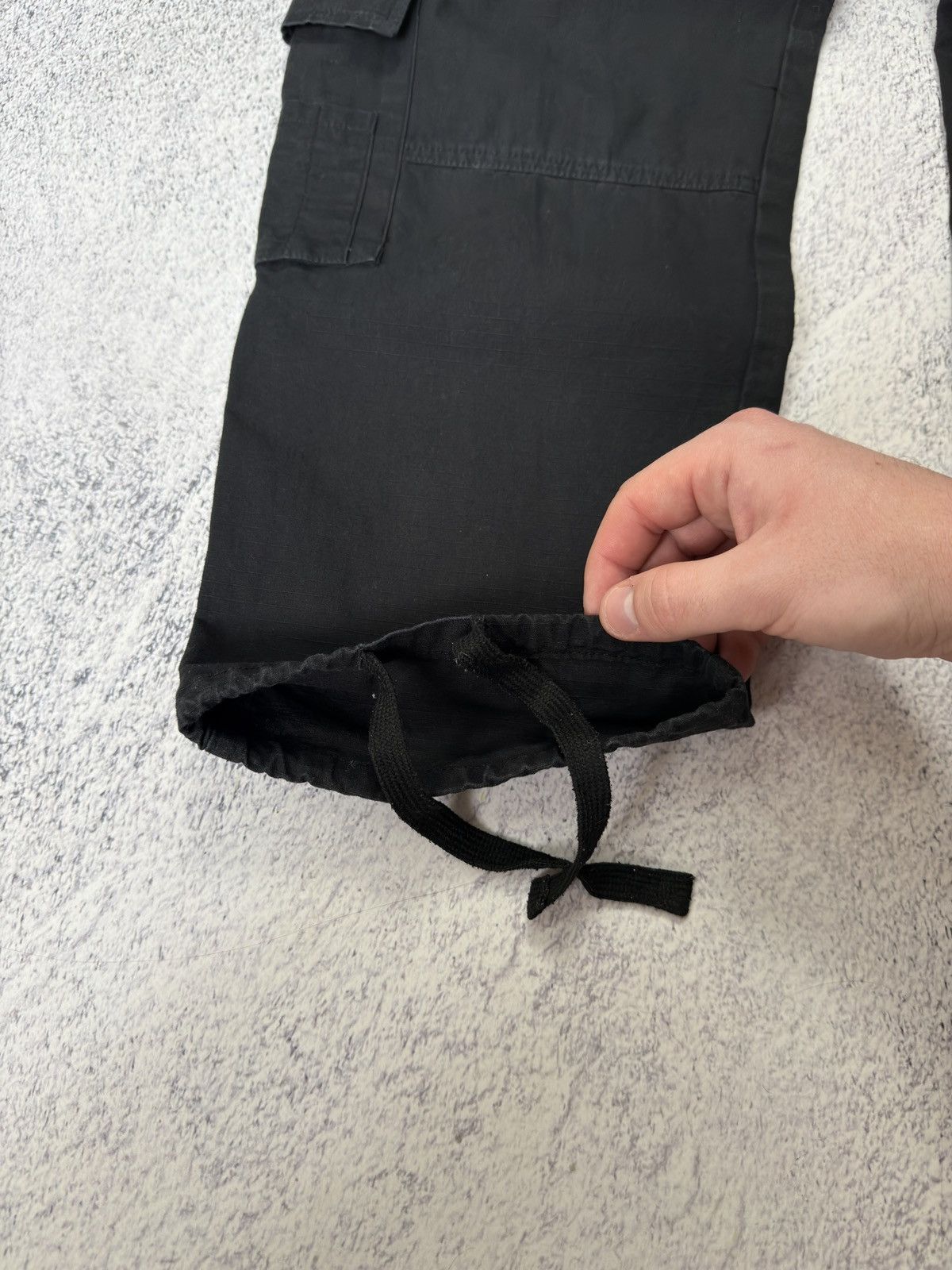 Corteiz CORTEIZ GUERILLAZ BLACK CARGO PANTS Size US 34 / EU 50 - 3 Thumbnail