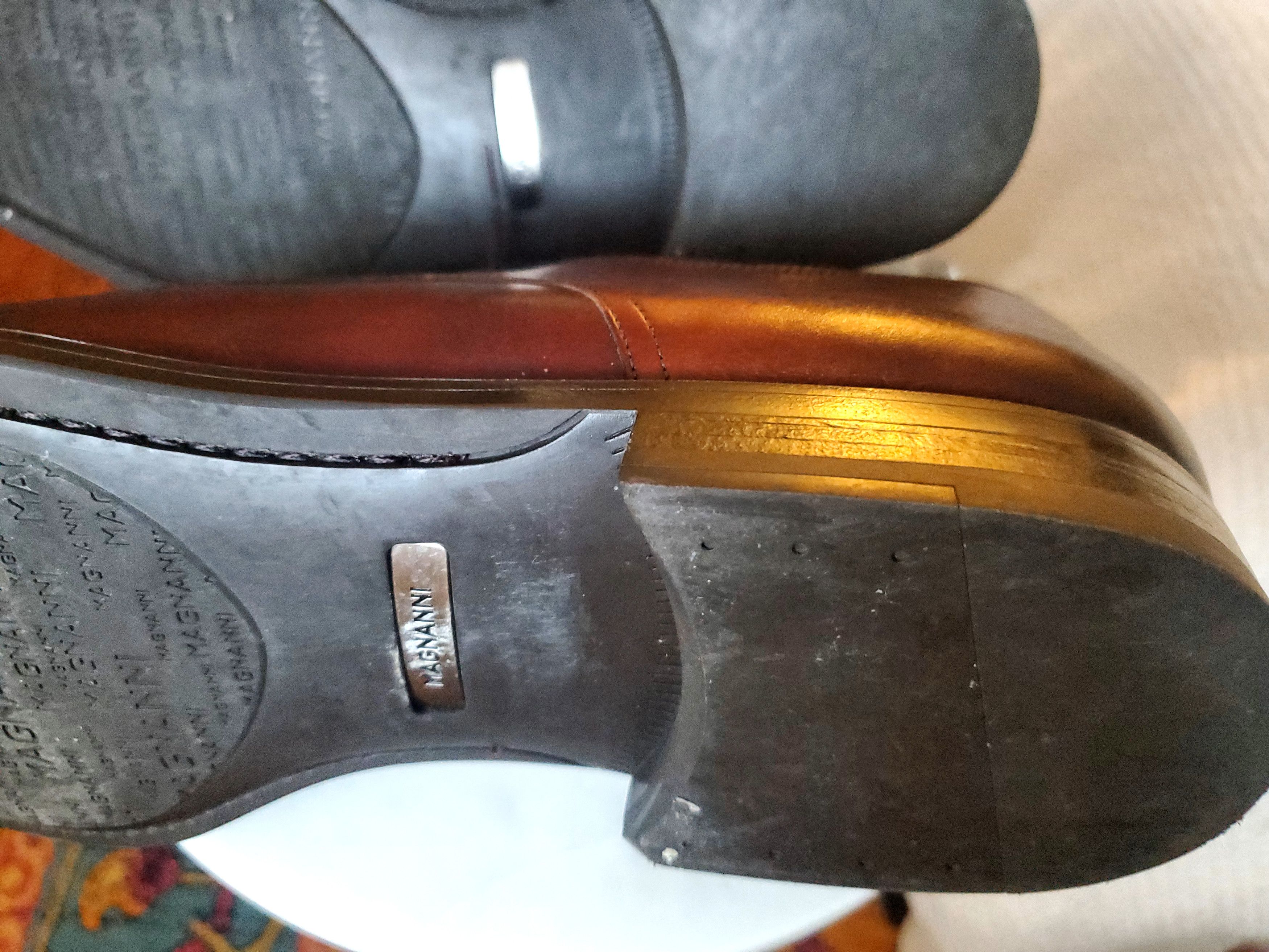 Magnanni Plain-toe burgundy Oxfords Size US 11 / EU 44 - 2 Thumbnail