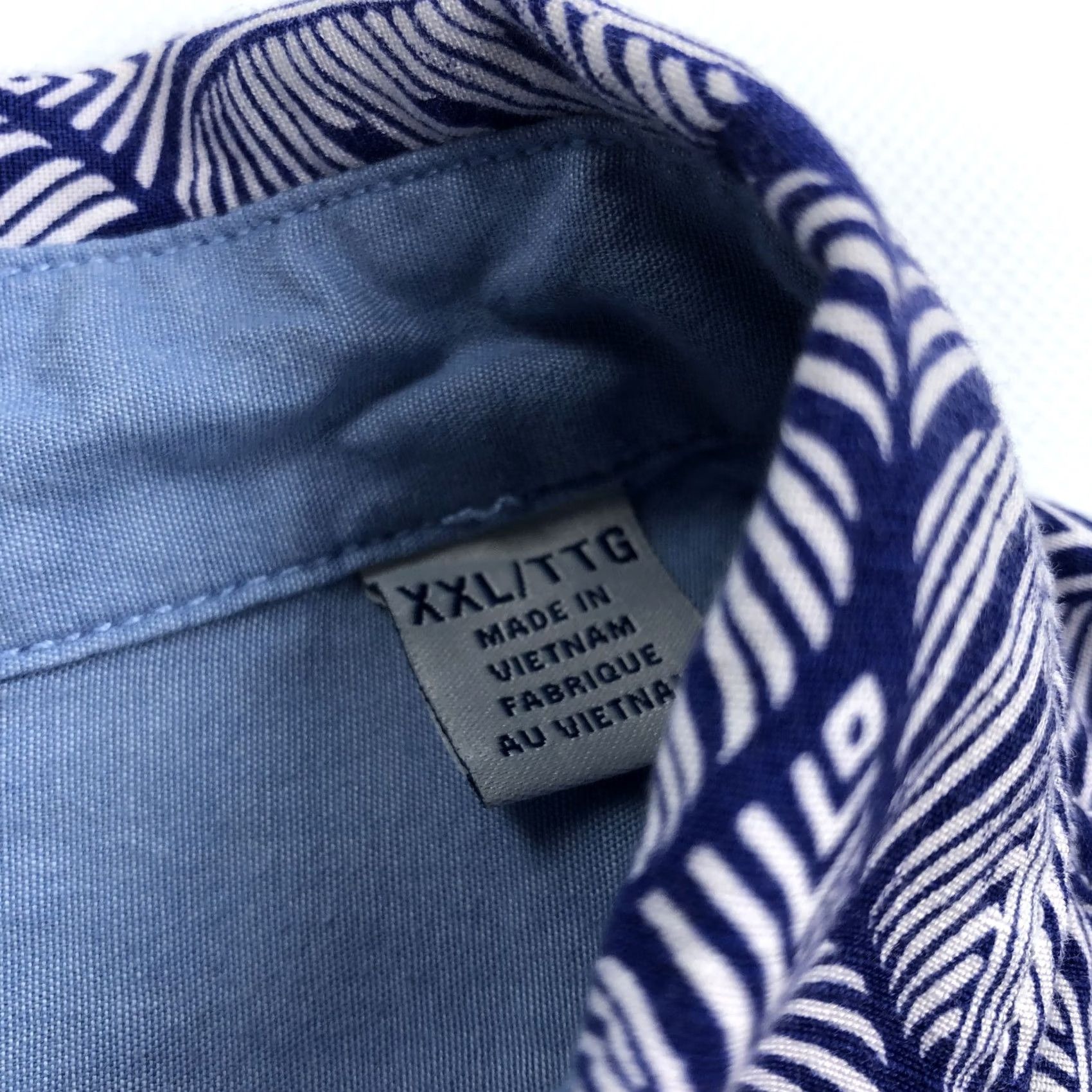 Tommy Bahama Tommy Bahama Veracruz Cay Shirt Men's 2XL Blue White Leaf Viscose Button Short Sleeve Embroidered Logo Relaxed Casual Beach Hawaiian 90s Size US XXL / EU 58 / 5 - 3 Thumbnail